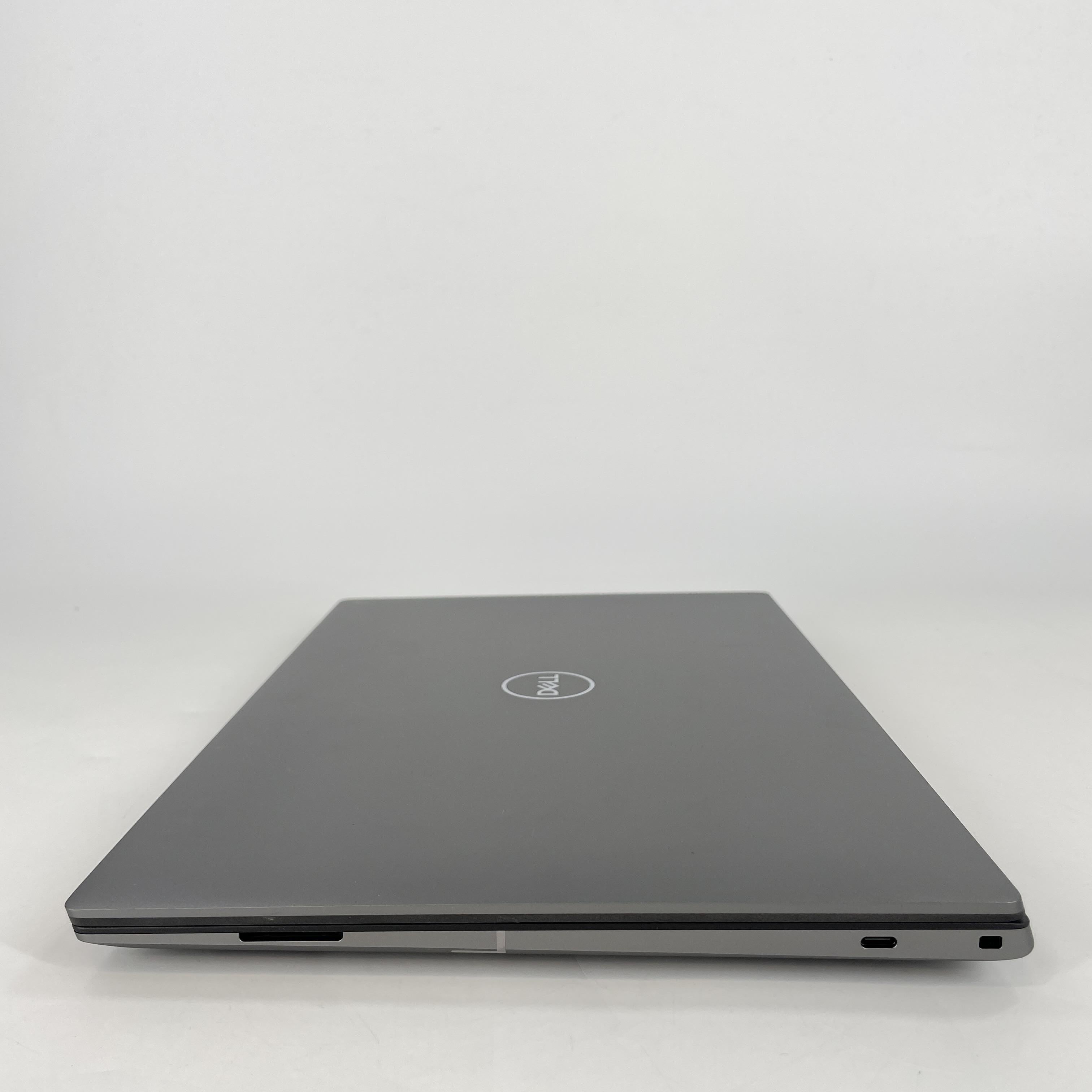 Dell Precision 5690 16 Gray 2.5 GHz Intel Core Ultra 9 64GB RAM 2TB Solid State Drive NVIDIA RTX 5000 Ada 16 GB