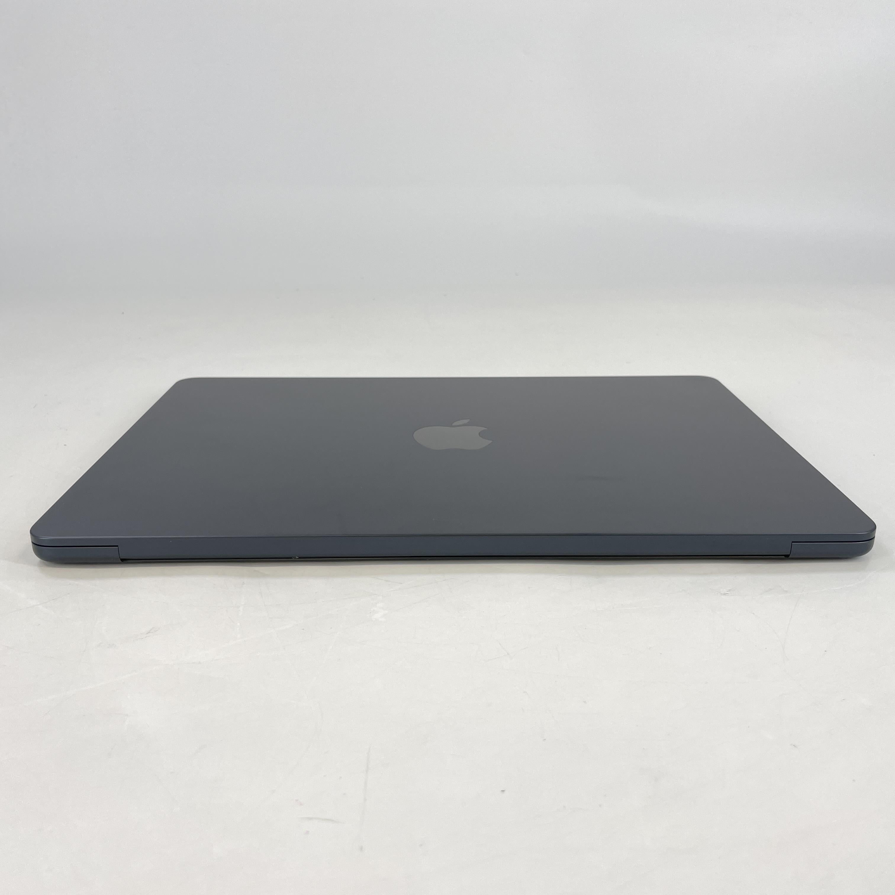 MacBook Air 13 2022 Blue 3.49 GHz M2 8-Core CPU 8GB Unified Memory 256GB Solid State Drive 8-Core GPU