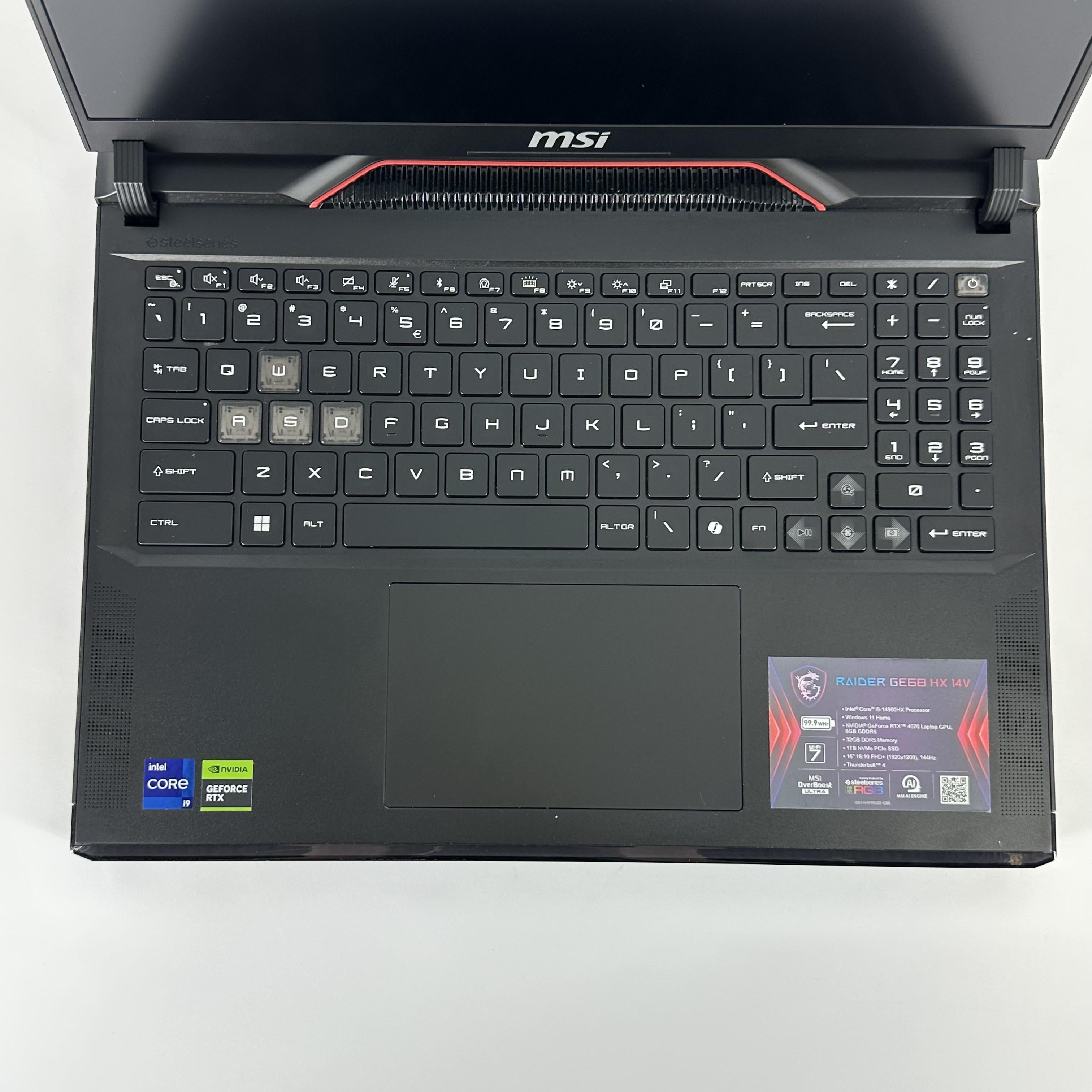MSI Raider GE68 HX 16 Black 2.2 GHz Intel Core i9 14th Gen. 32GB RAM 1TB Solid State Drive NVIDIA GeForce RTX 4070 8 GB