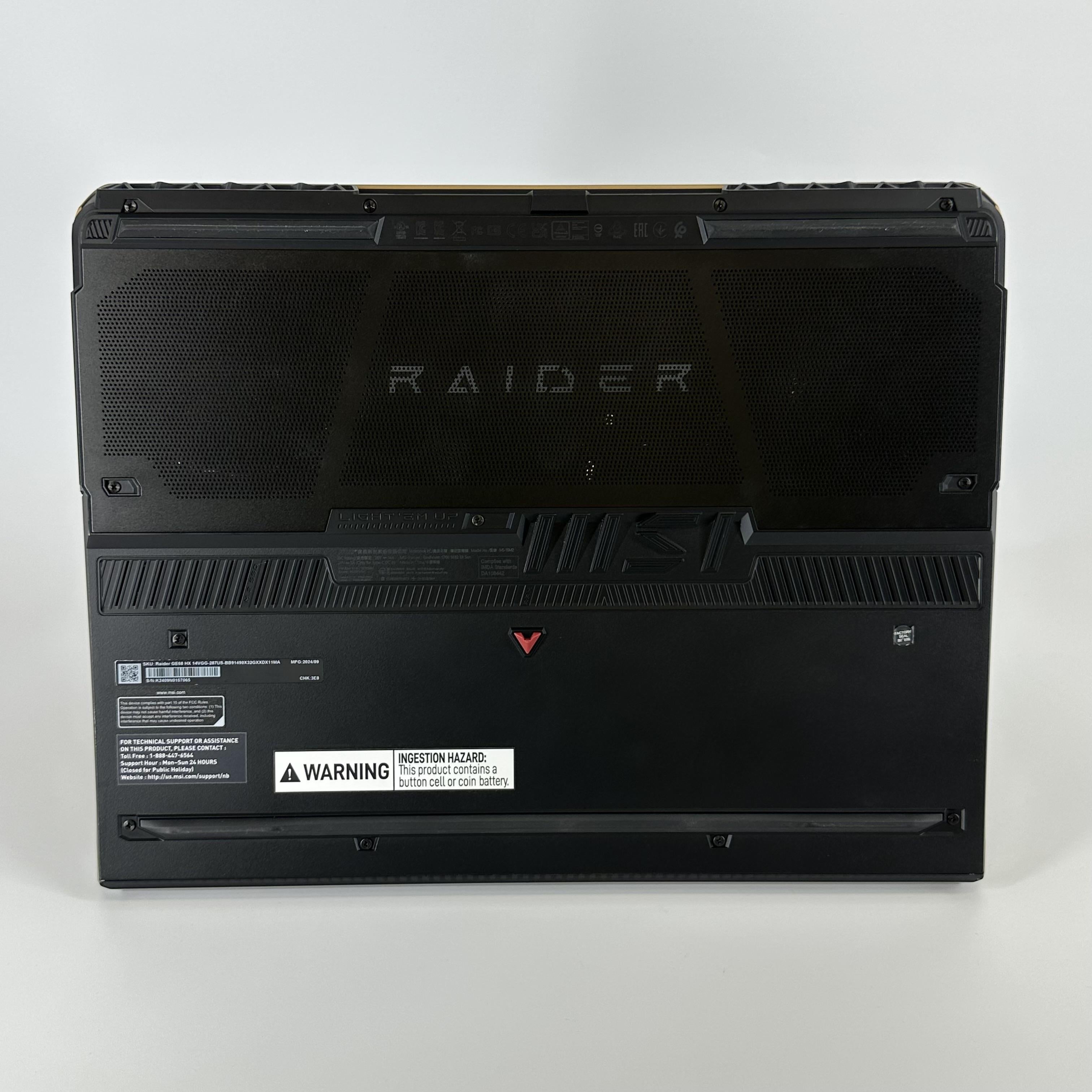 MSI Raider GE68 HX 16 Black 2.2 GHz Intel Core i9 14th Gen. 32GB RAM 1TB Solid State Drive NVIDIA GeForce RTX 4070 8 GB