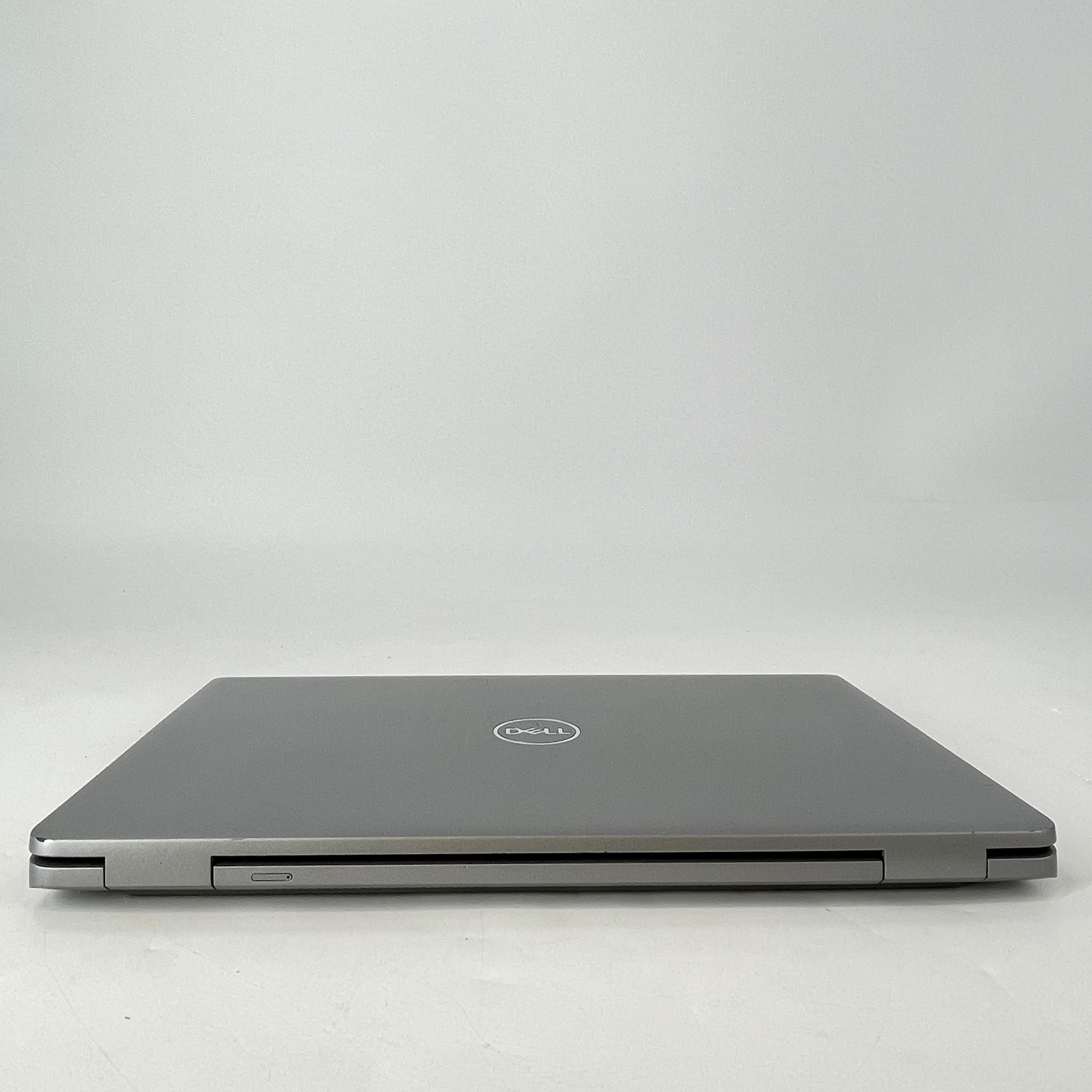Dell Latitude 5540 15.6 Gray 1.7 GHz Intel Core i7 13th Gen. 16GB RAM 512GB Solid State Drive