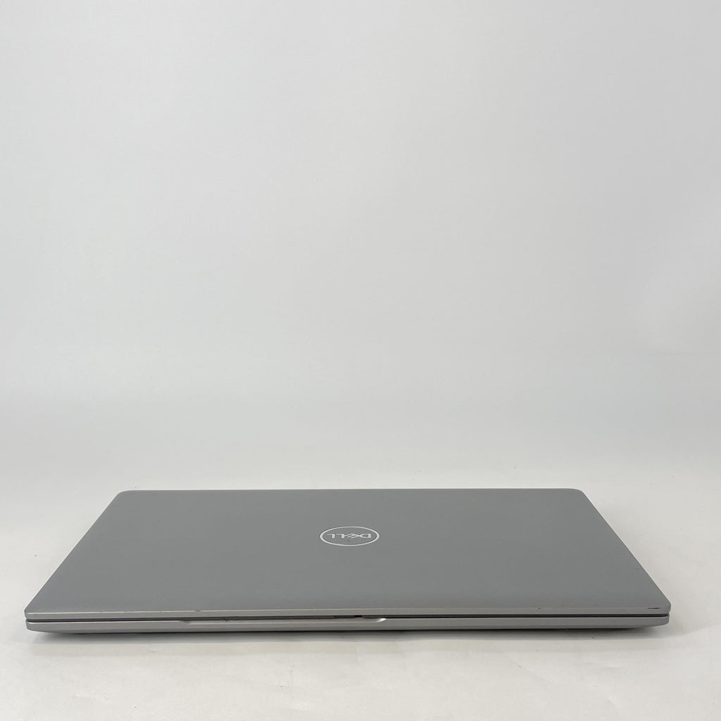 Dell Latitude 5540 15.6 Gray 1.7 GHz Intel Core i7 13th Gen. 16GB RAM 512GB Solid State Drive