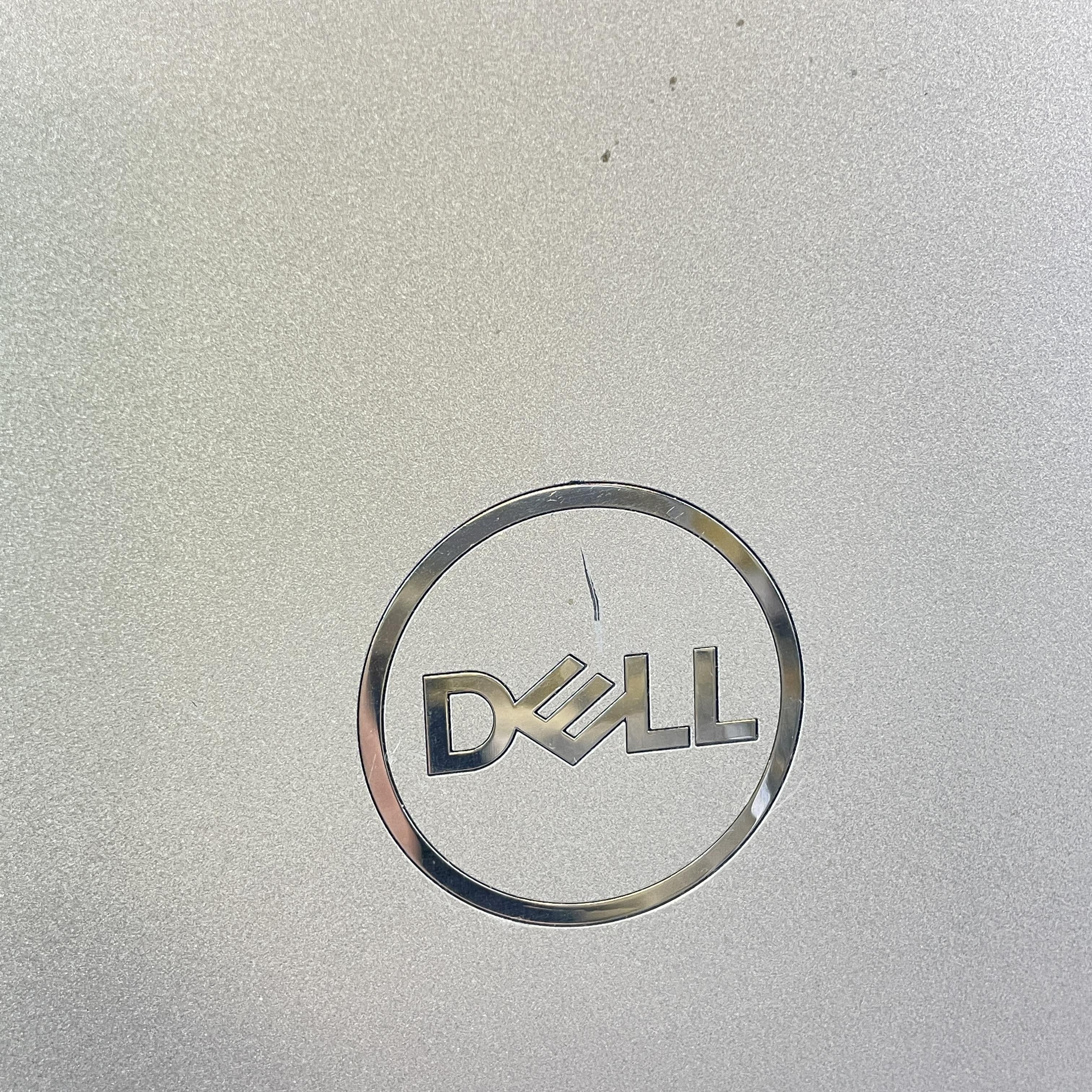 Dell Latitude 5540 15.6 Gray 1.7 GHz Intel Core i7 13th Gen. 16GB RAM 512GB Solid State Drive