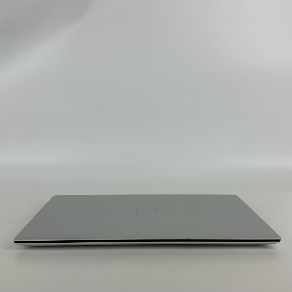 Dell XPS 15 9520 Silver 2.5 GHz Intel Core i9 12th Gen. 32GB RAM 1TB Solid State Drive NVIDIA GeForce RTX 3050 Ti 4 GB