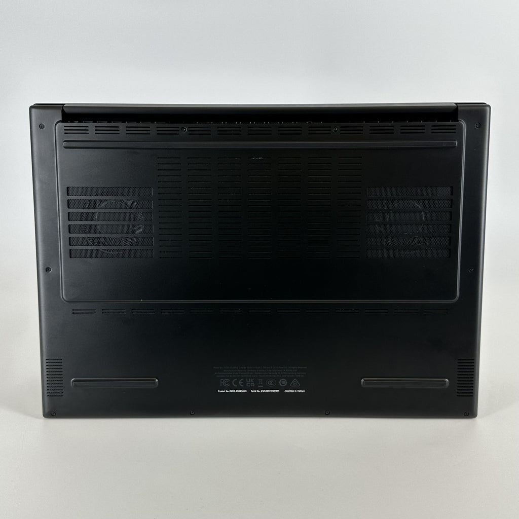 Razer Blade 16 2025 Black 2.0 GHz AMD Ryzen AI 9 365 16GB RAM 1TB Solid State Drive NVIDIA GeForce RTX 5060 8 GB