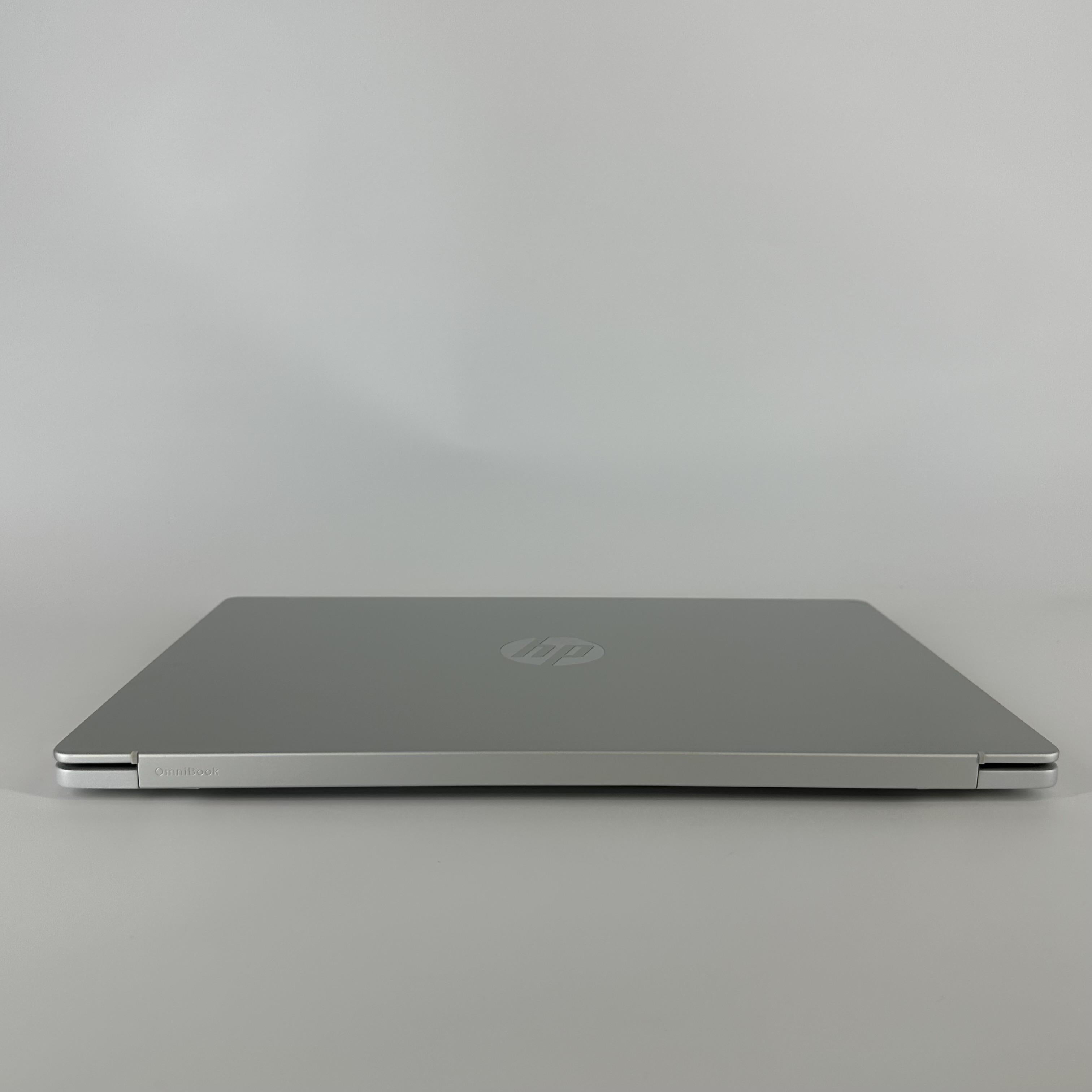 HP OmniBook 5 16 Glacier Silver 2.9 GHz Qualcomm Snapdragon X 16GB RAM 256GB Solid State Drive