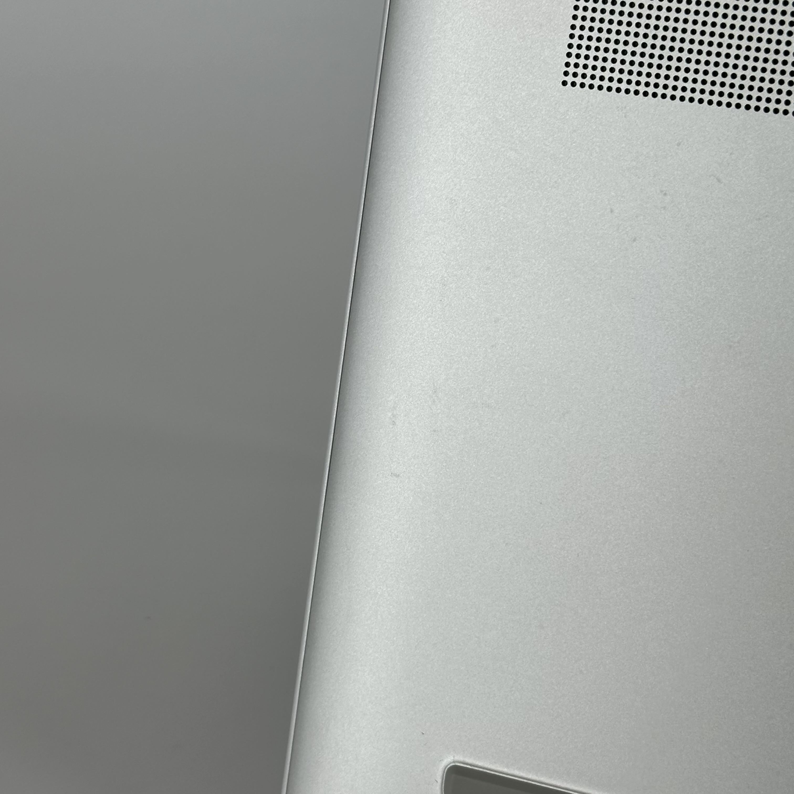 HP OmniBook 5 16 Glacier Silver 2.9 GHz Qualcomm Snapdragon X 16GB RAM 256GB Solid State Drive