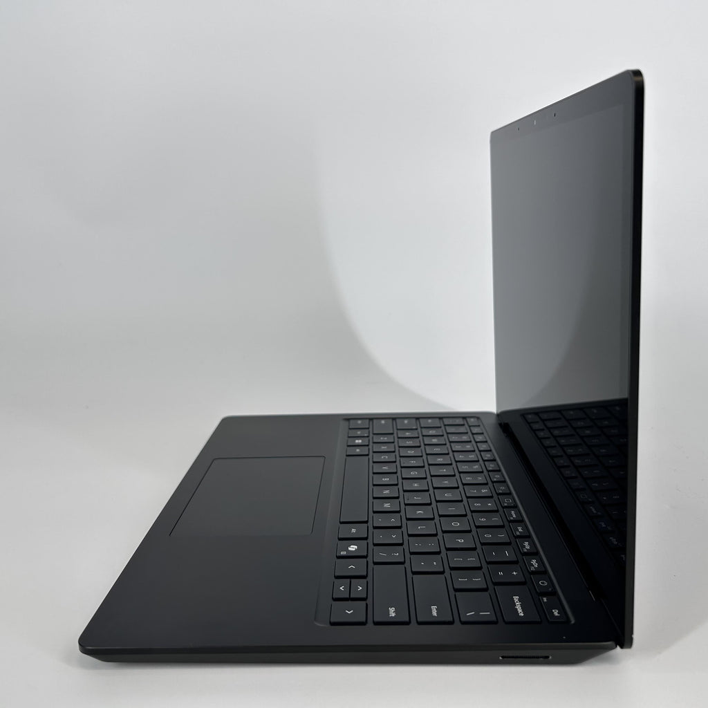 Microsoft Surface Laptop 6 13.5 Black 3.8 GHz Intel Core Ultra 7 16GB RAM 256GB Solid State Drive