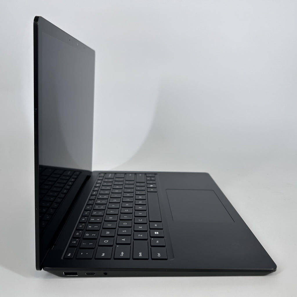 Microsoft Surface Laptop 6 13.5 Black 3.8 GHz Intel Core Ultra 7 16GB RAM 256GB Solid State Drive