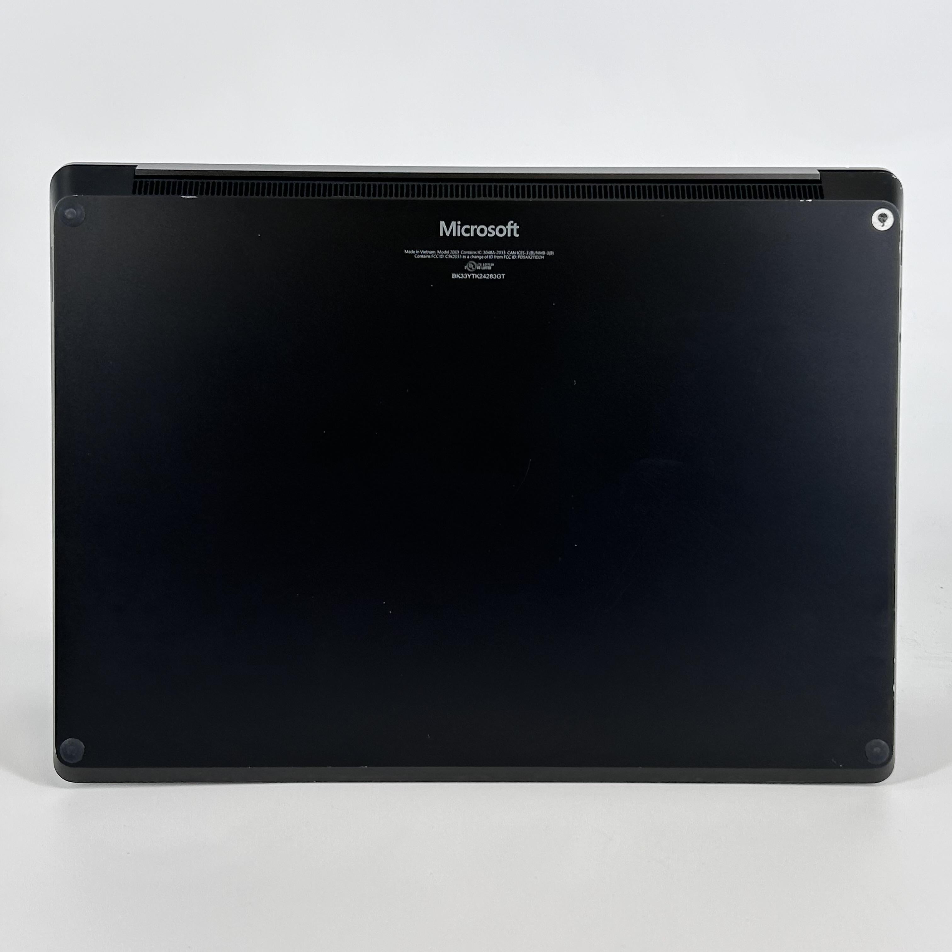 Microsoft Surface Laptop 6 13.5 Black 3.8 GHz Intel Core Ultra 7 16GB RAM 256GB Solid State Drive