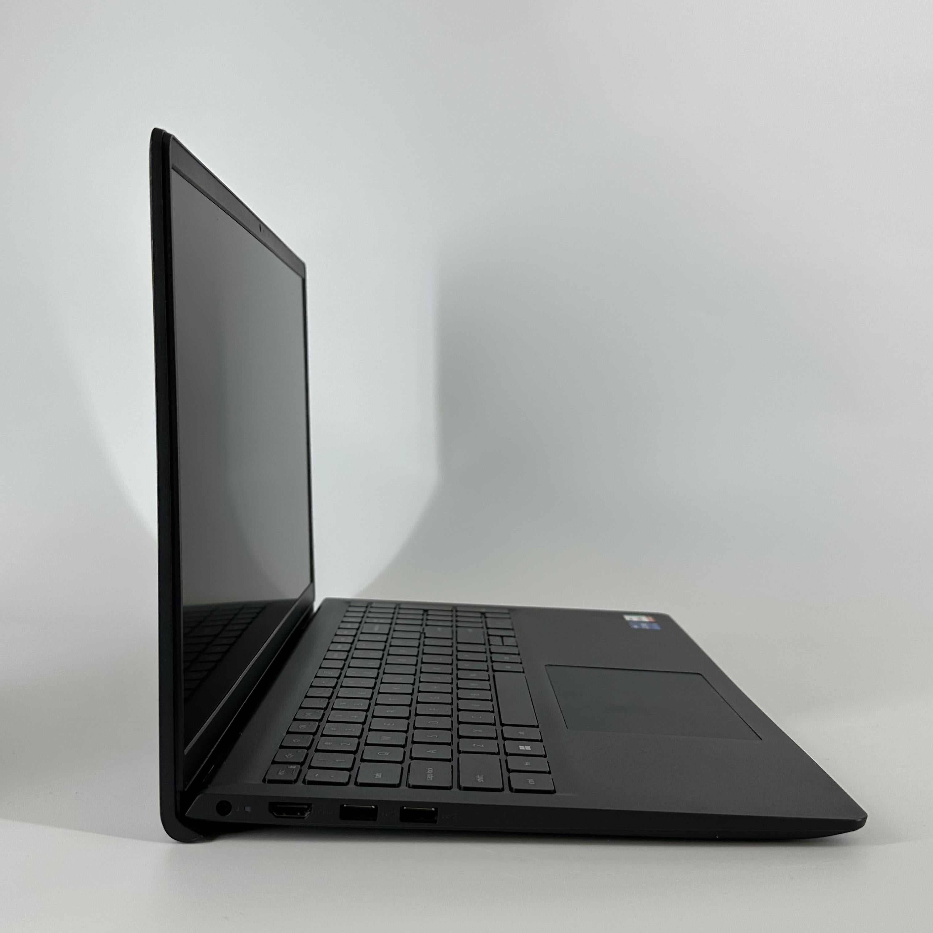 Dell Inspiron 3520 15.6 Black 1.7 GHz Intel Core i7 12th Gen. 64GB RAM 2TB Solid State Drive