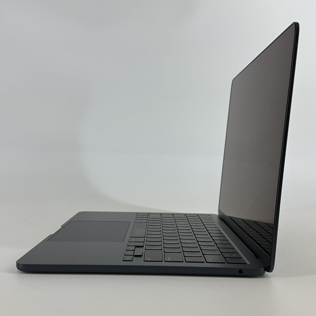 MacBook Air 13 2022 Blue 3.49 GHz M2 8-Core CPU 8GB Unified Memory 256GB Solid State Drive 8-Core GPU