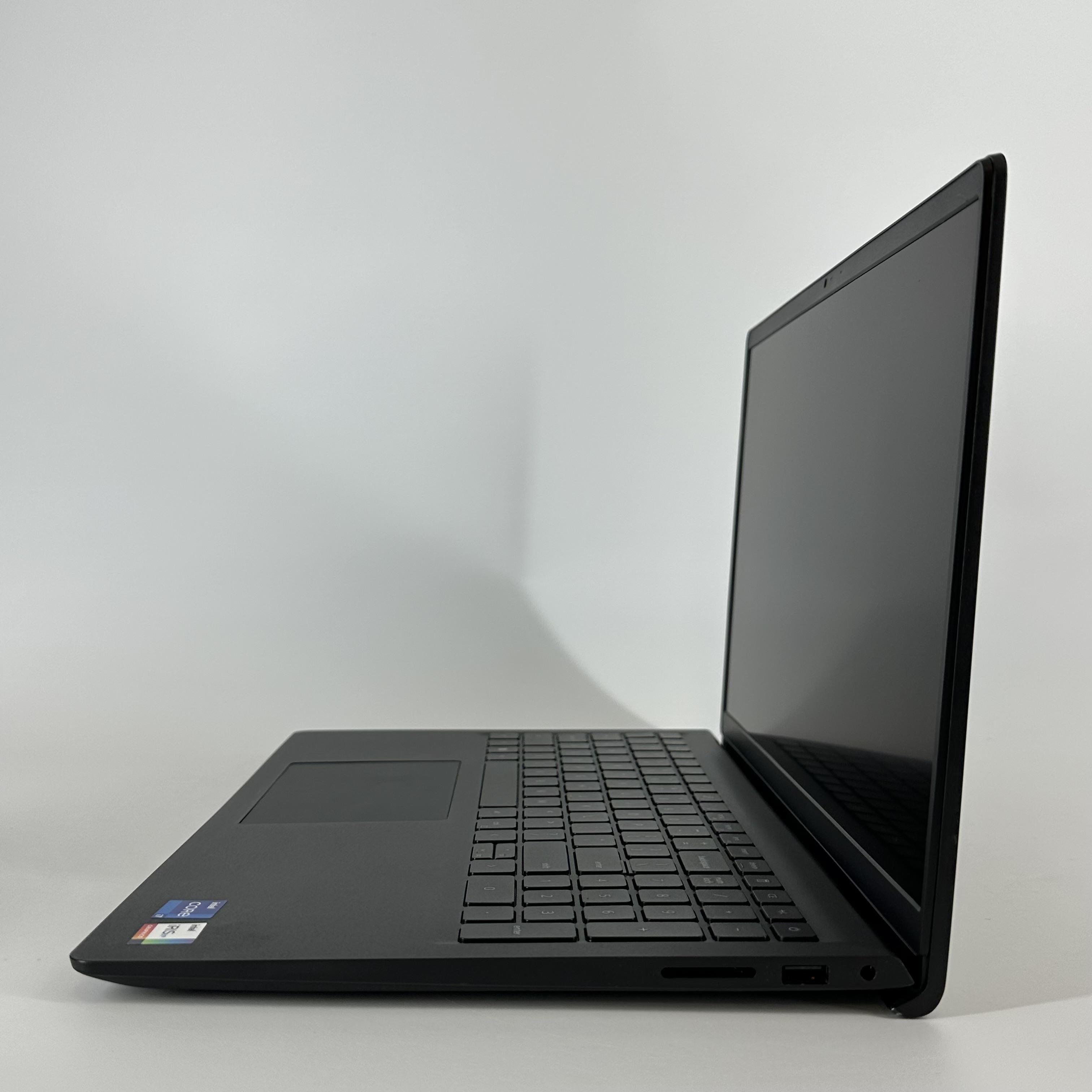 Dell Inspiron 3520 15.6 Black 1.7 GHz Intel Core i7 12th Gen. 64GB RAM 2TB Solid State Drive
