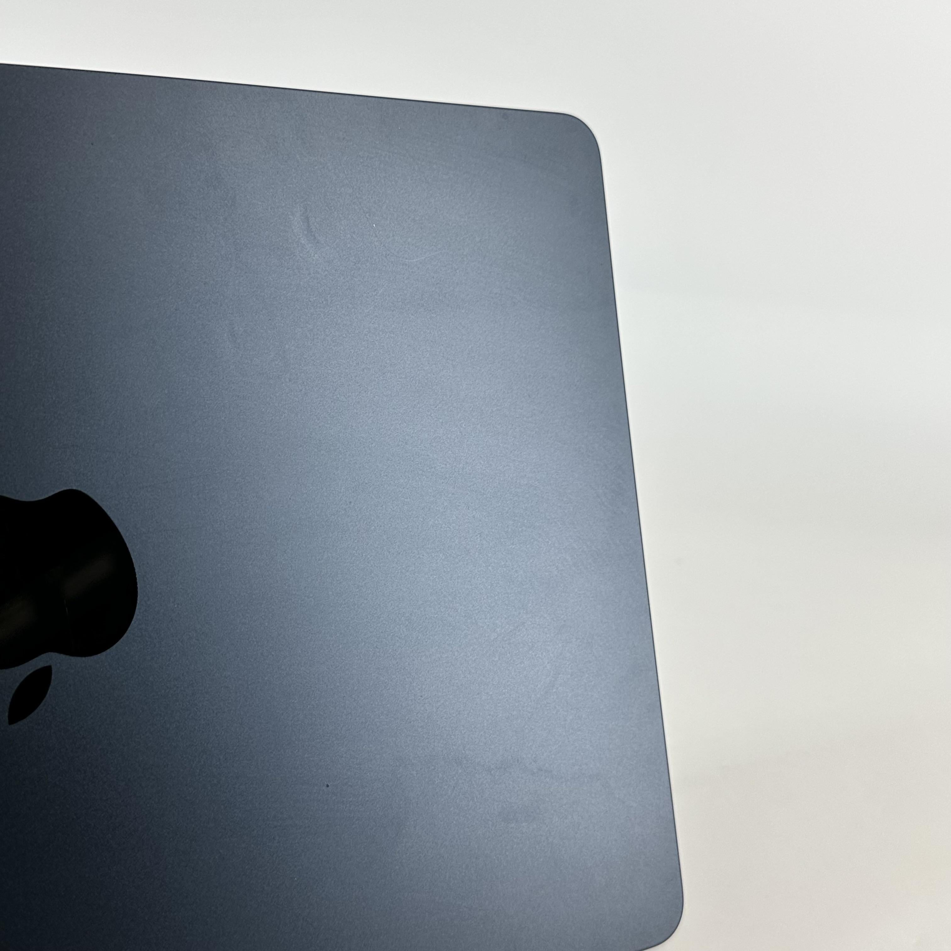 MacBook Air 13 2022 Blue 3.49 GHz M2 8-Core CPU 8GB Unified Memory 256GB Solid State Drive 8-Core GPU
