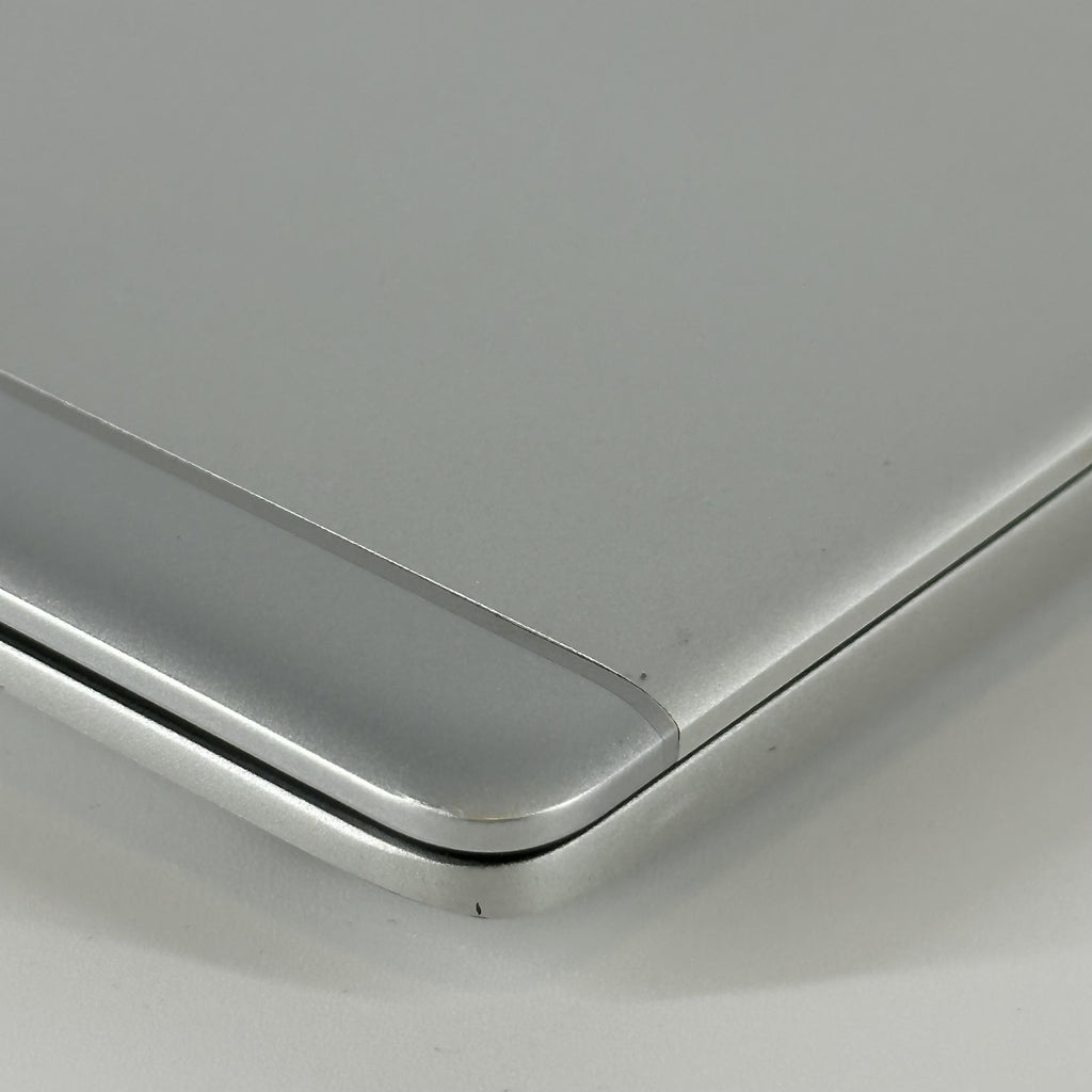 HP Elitebook 840 G5 14 Silver 1.8 GHz Intel Core i7 8th Gen. 16GB RAM 256GB Solid State Drive