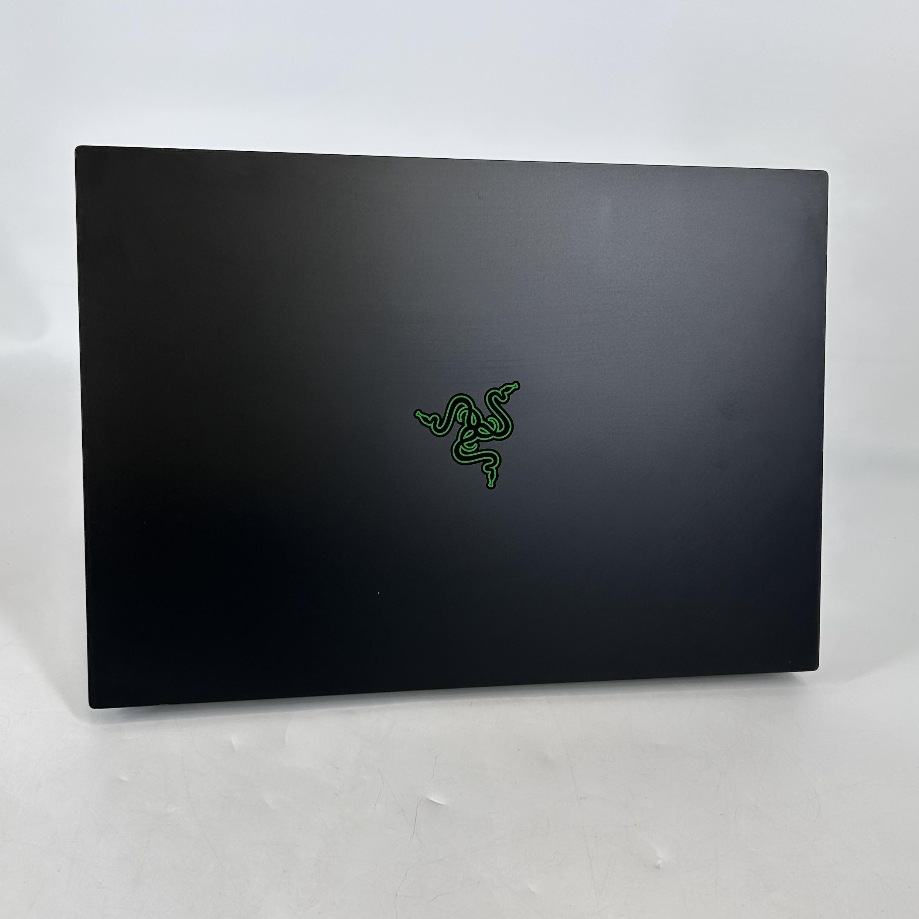 Razer Blade 16 2025 Black 2.0 GHz AMD Ryzen AI 9 365 32GB RAM 1TB Solid State Drive NVIDIA GeForce RTX 5070 Ti 12 GB