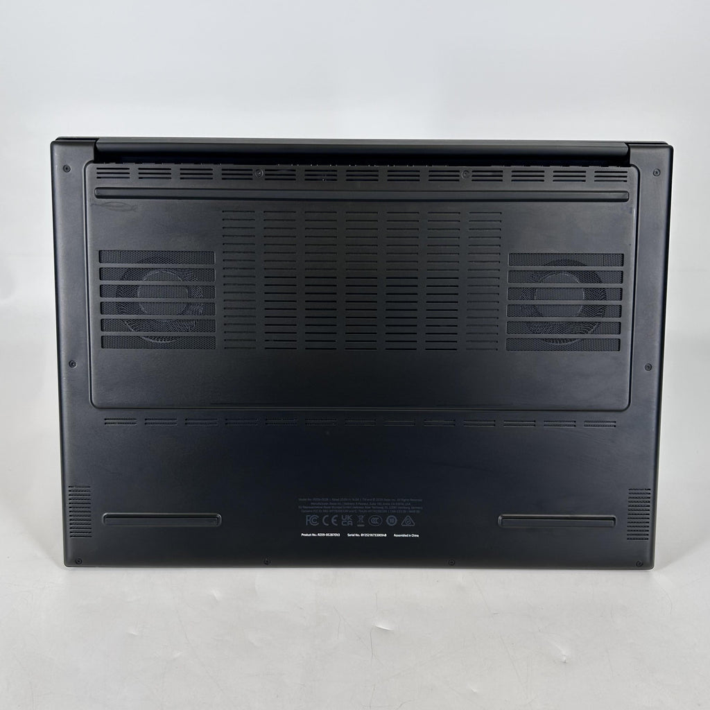 Razer Blade 16 2025 Black 2.0 GHz AMD Ryzen AI 9 365 32GB RAM 1TB Solid State Drive NVIDIA GeForce RTX 5070 Ti 12 GB
