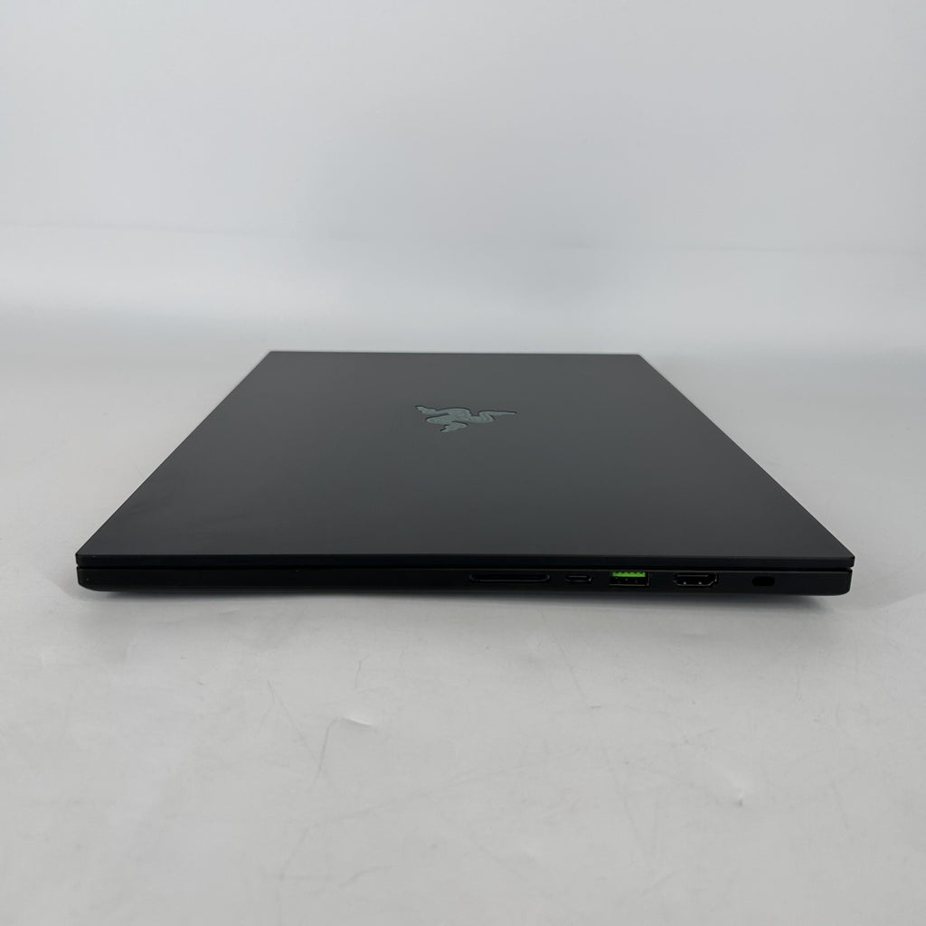 Razer Blade 16 2025 Black 2.0 GHz AMD Ryzen AI 9 365 32GB RAM 1TB Solid State Drive NVIDIA GeForce RTX 5070 Ti 12 GB