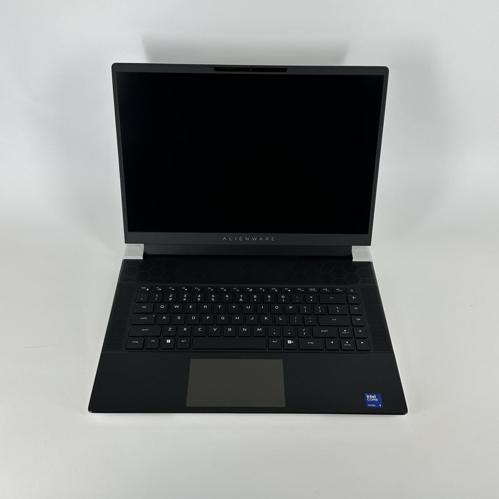 Dell Alienware X16 R2 Silver 2.3 GHz Intel Core Ultra 9 32GB RAM 2TB Solid State Drive NVIDIA GeForce RTX 4090 16 GB
