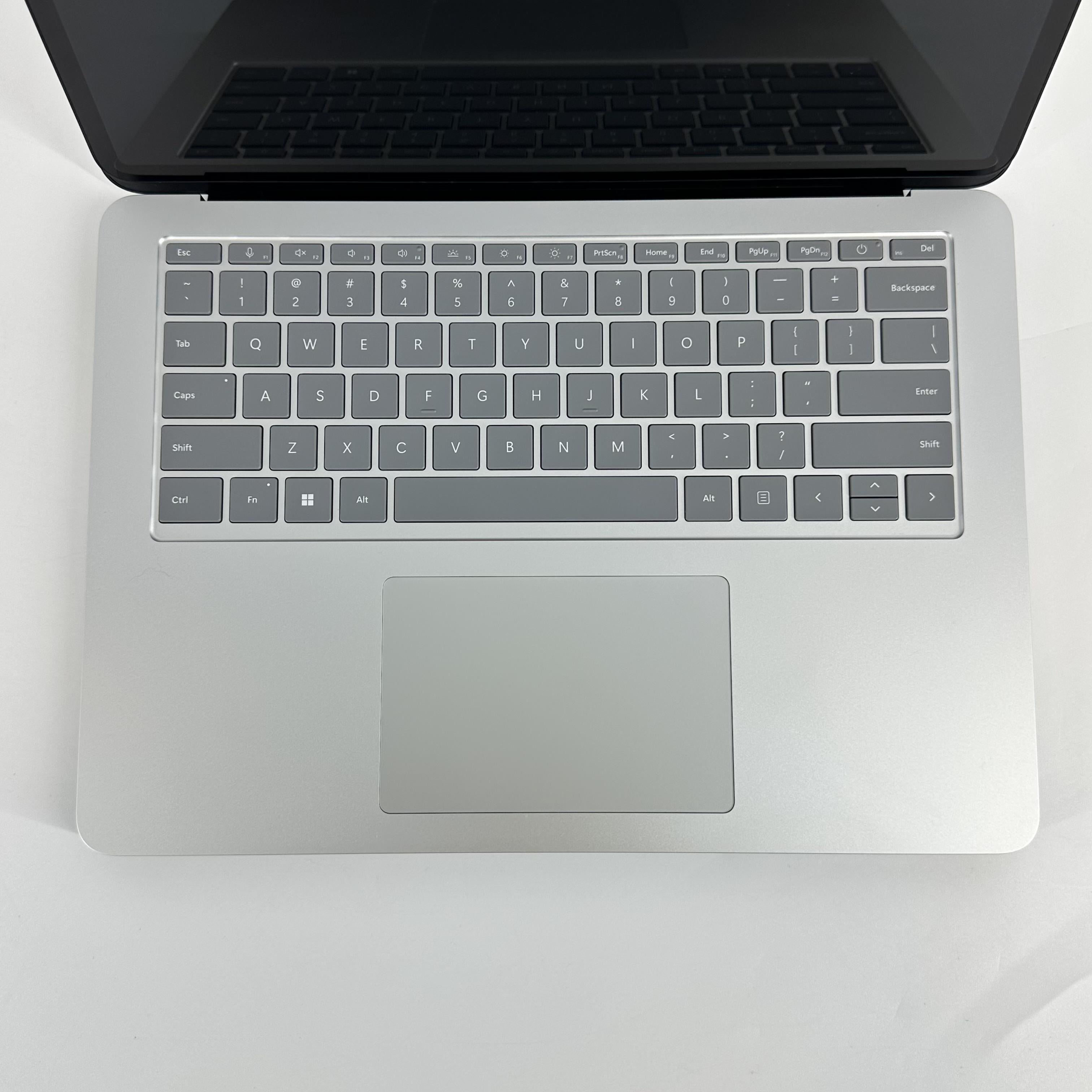 Microsoft Surface Laptop Studio 2 14.4 Silver 2.9 GHz Intel Core i7 13th Gen. 64GB RAM 1TB Solid State Drive NVIDIA GeForce RTX 4060 8 GB