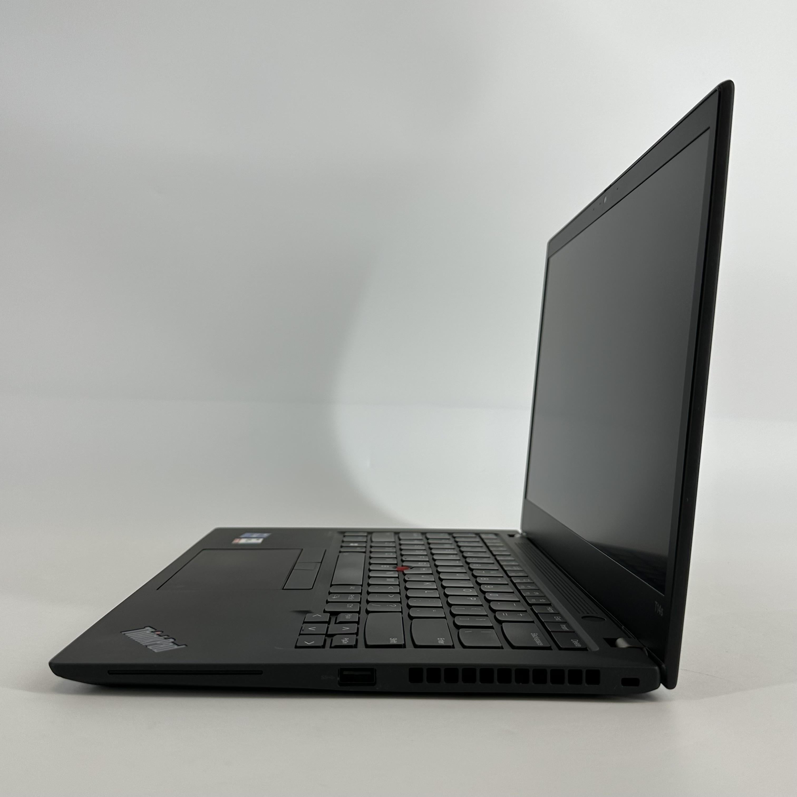 Lenovo ThinkPad T14s Gen 2 Black 2.8 GHz Intel Core i7 11th Gen. 16GB RAM 512GB Solid State Drive
