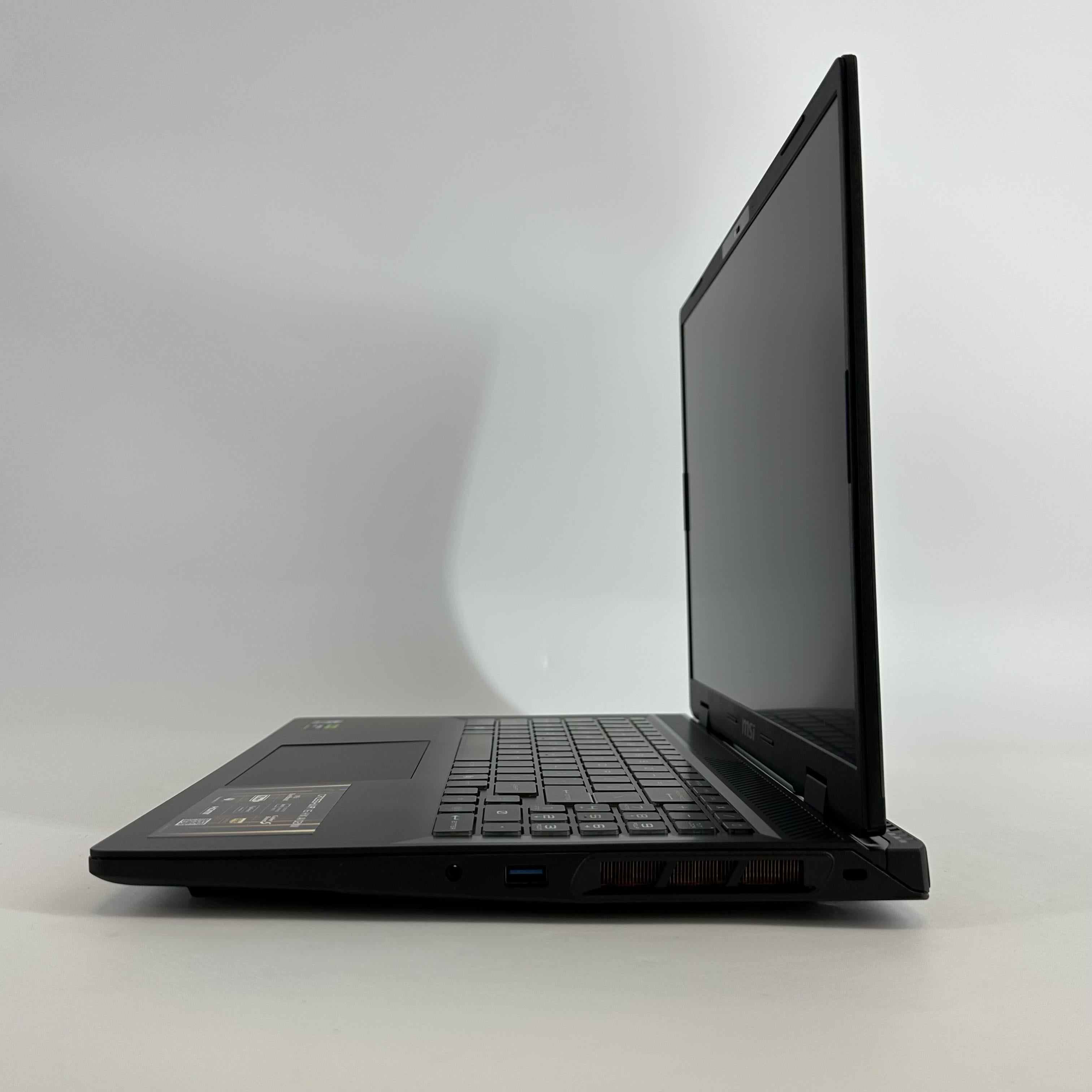 MSI Crosshair 16 HX AI Black 2.4 GHz Intel Core Ultra 7 Series 2 32GB RAM 2TB Solid State Drive 1TB Solid State Drive NVIDIA GeForce RTX 5060 8 GB