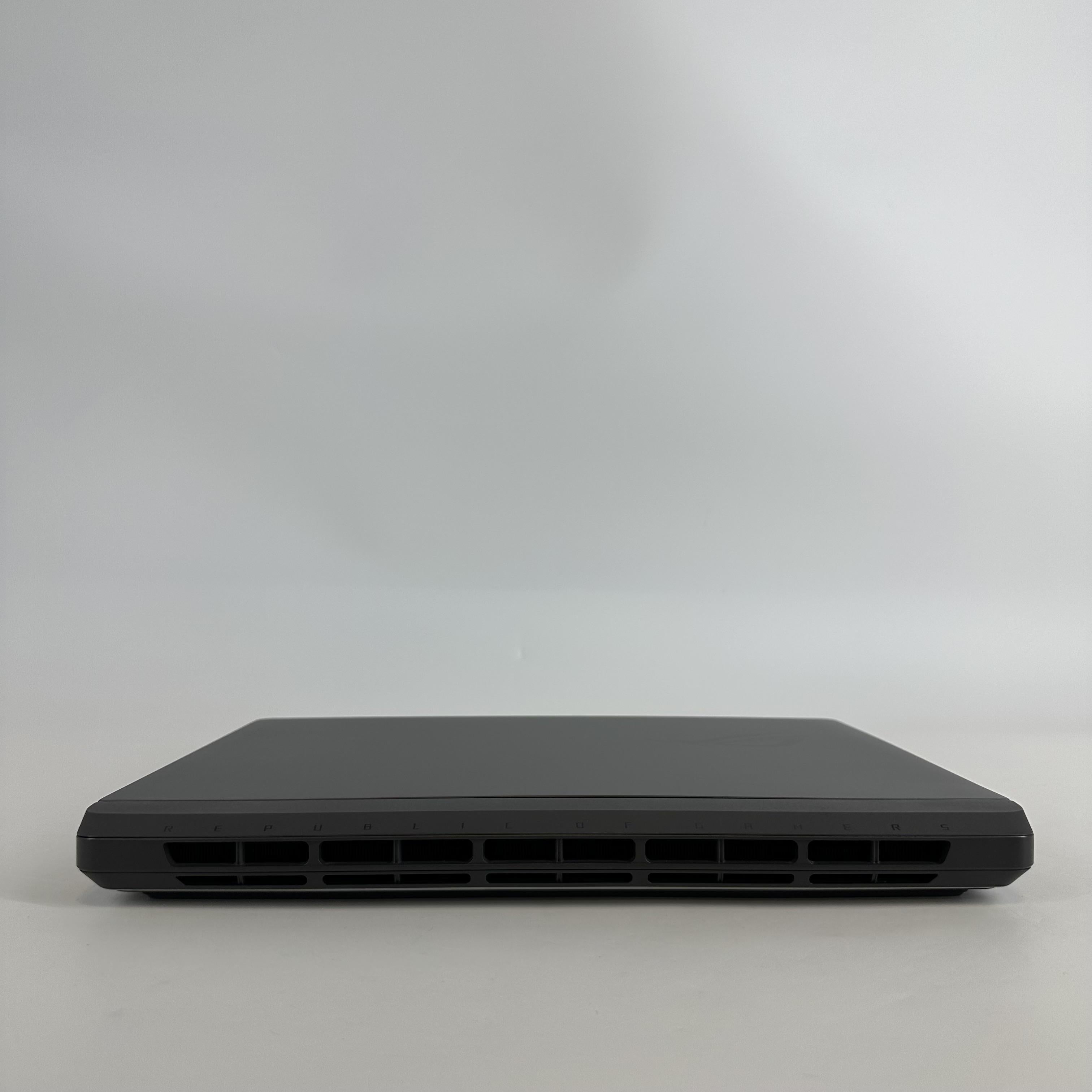 Asus ROG Strix G16 G615 16 Black 2.7 GHz Intel Core Ultra 9 Series 2 32GB RAM 1TB Solid State Drive NVIDIA GeForce RTX 5080 16 GB