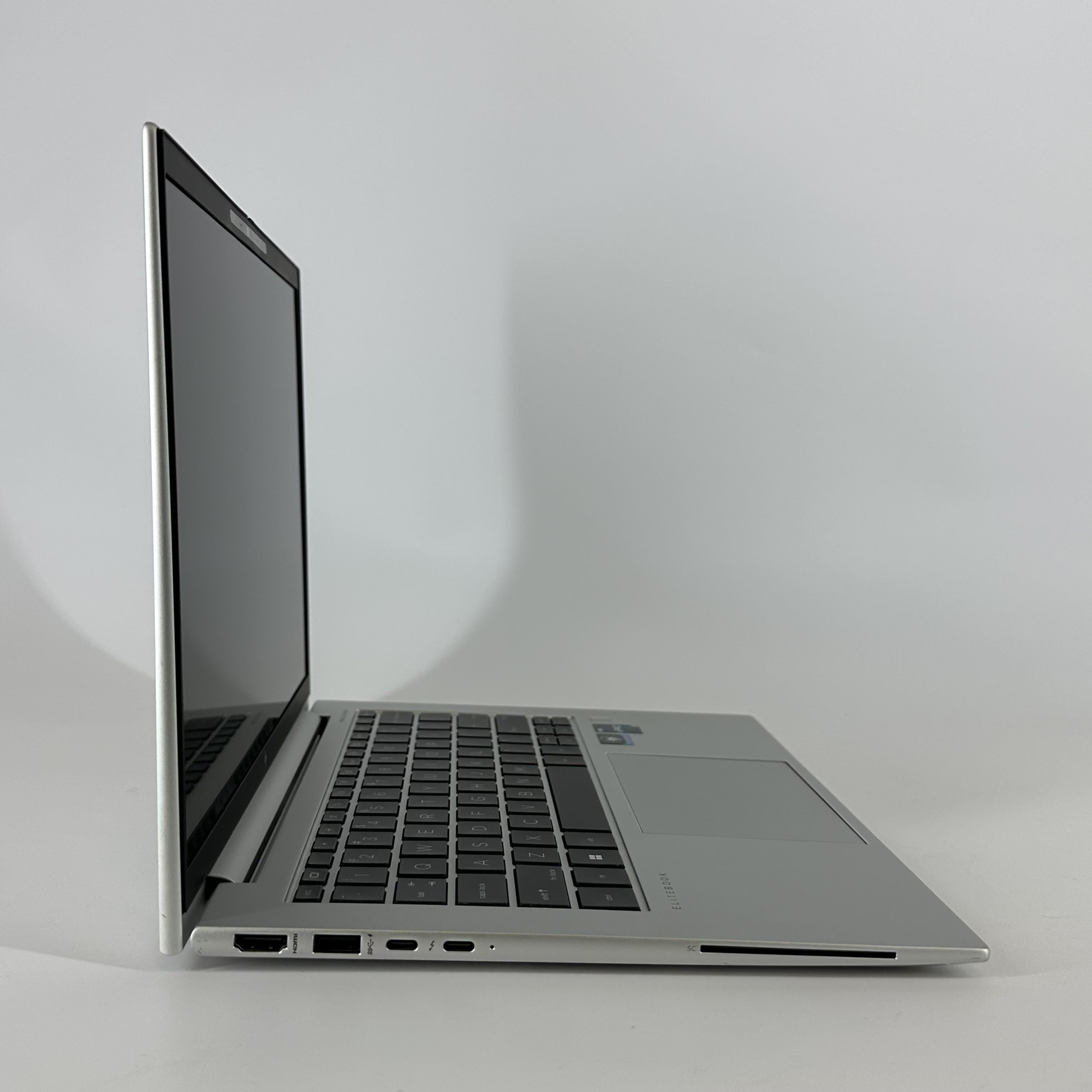 HP Elitebook 840 G9 14 Silver 1.6 GHz Intel Core i5 12th Gen. 16GB RAM 512GB Solid State Drive