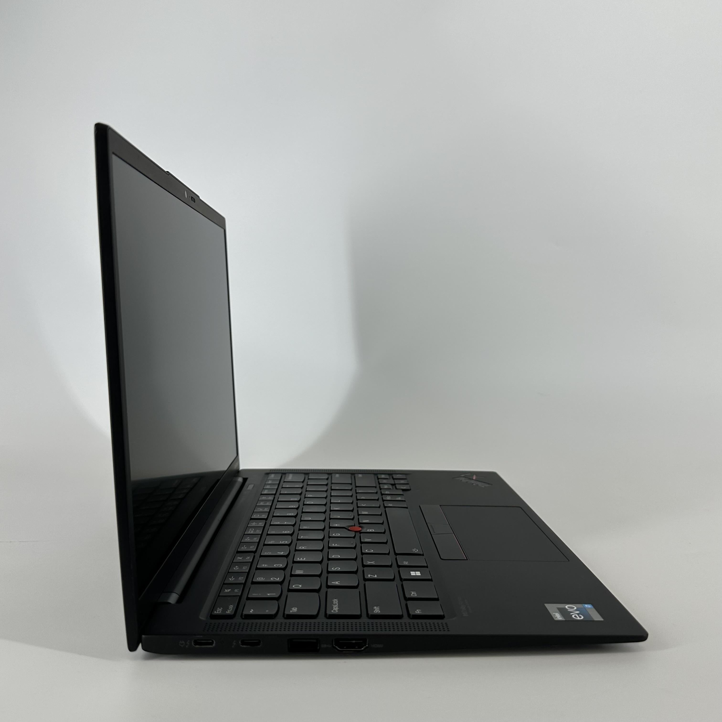 Lenovo ThinkPad X1 Carbon Gen 10 14 Black 2.1 GHz Intel Core i7 12th Gen. 16GB RAM 512GB Solid State Drive