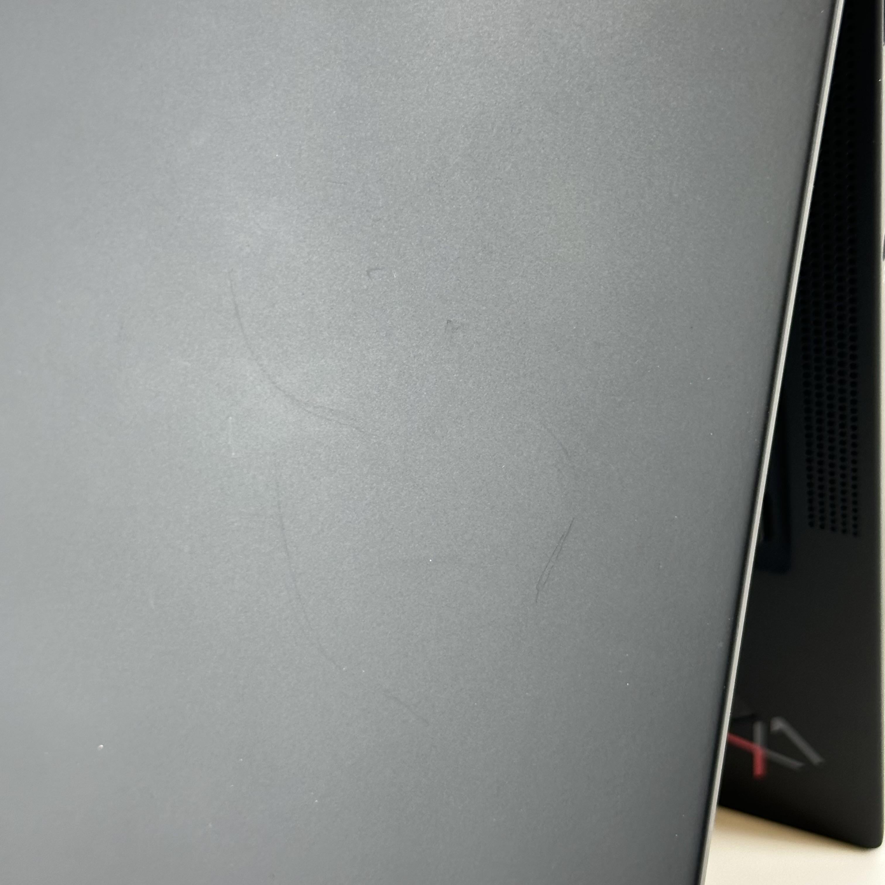 Lenovo ThinkPad X1 Carbon Gen 10 14 Black 2.1 GHz Intel Core i7 12th Gen. 16GB RAM 512GB Solid State Drive