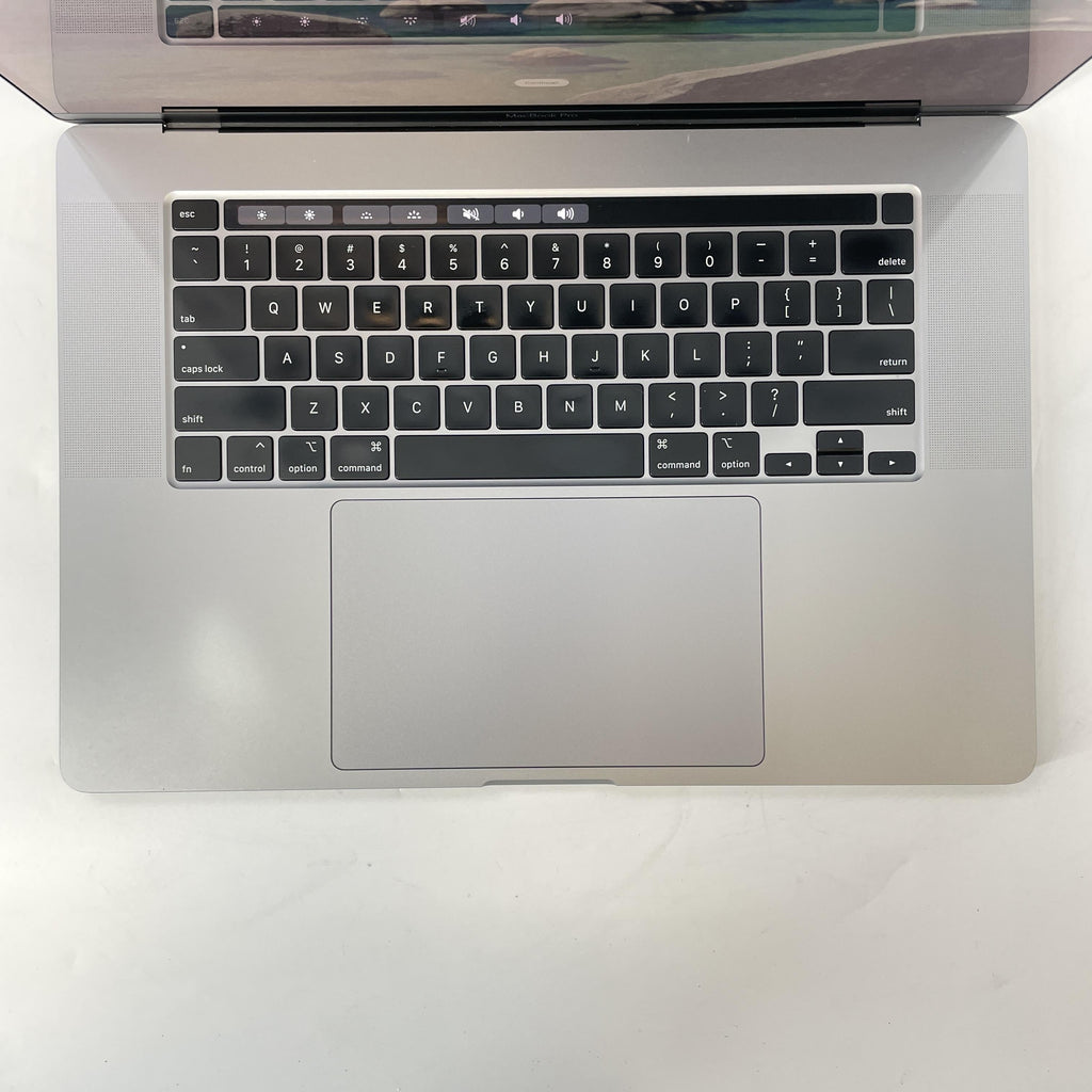 Apple MacBook Pro 16 Touch Bar 2019 Silver 2.4 GHz Intel Core i9 9th Gen. 32GB RAM 1TB Solid State Drive AMD Radeon Pro 5500M 8 GB