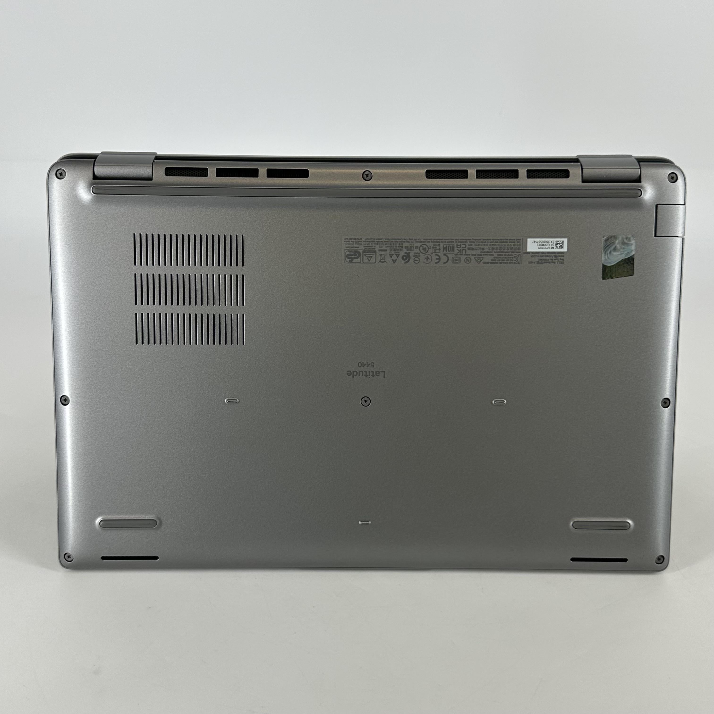 Dell Latitude 5440 14 Gray 1.8 GHz Intel Core i7 13th Gen. 16GB RAM 256GB Solid State Drive