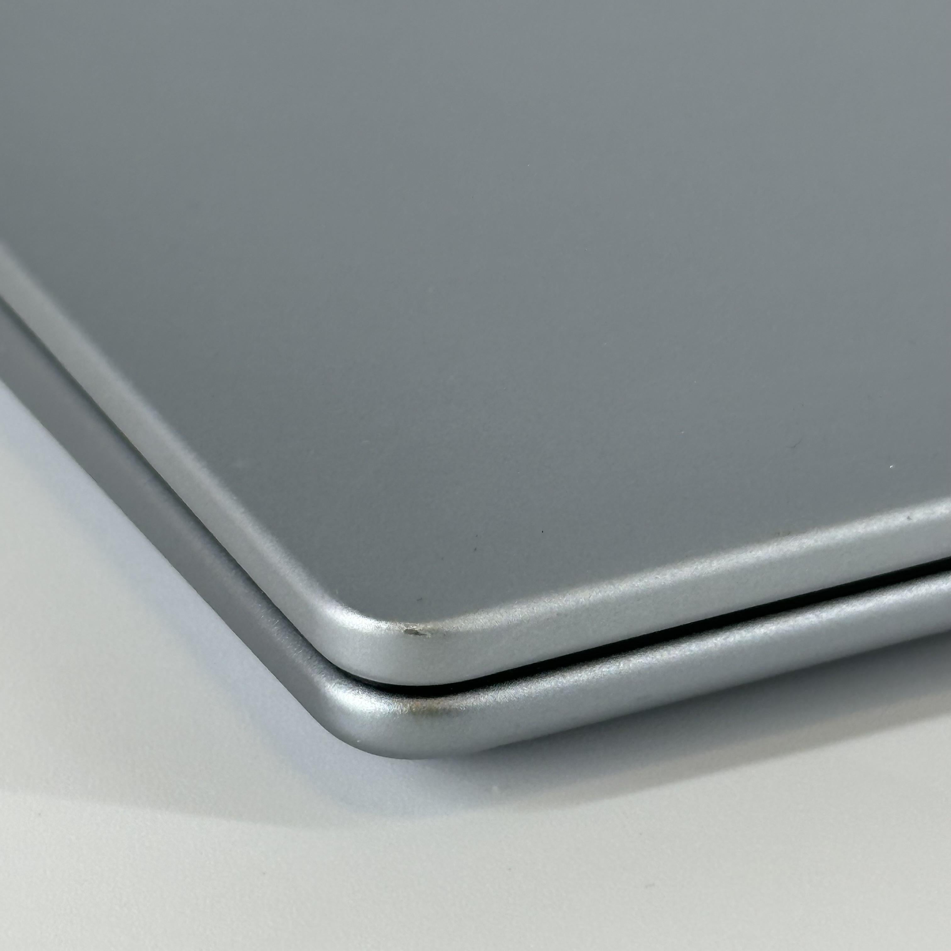 Dell Inspiron Plus 7440 14 Silver 3.8 GHz Intel Core Ultra 7 16GB RAM 1TB Solid State Drive