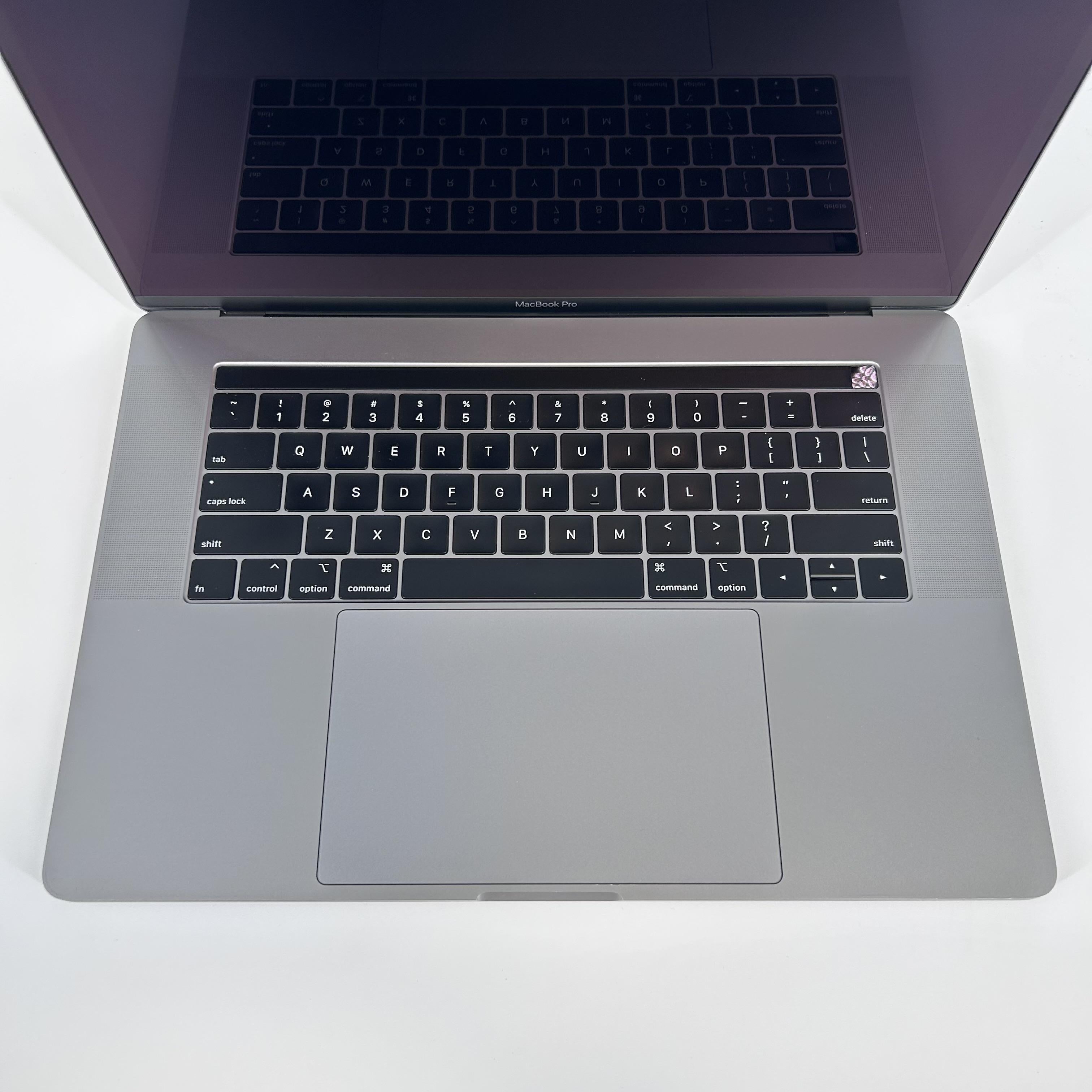 Apple MacBook Pro 15 Touch Bar 2019 Space Gray 2.4 GHz Intel Core i9 9th Gen. 32GB RAM 1TB Solid State Drive AMD Radeon Pro 560X 4 GB