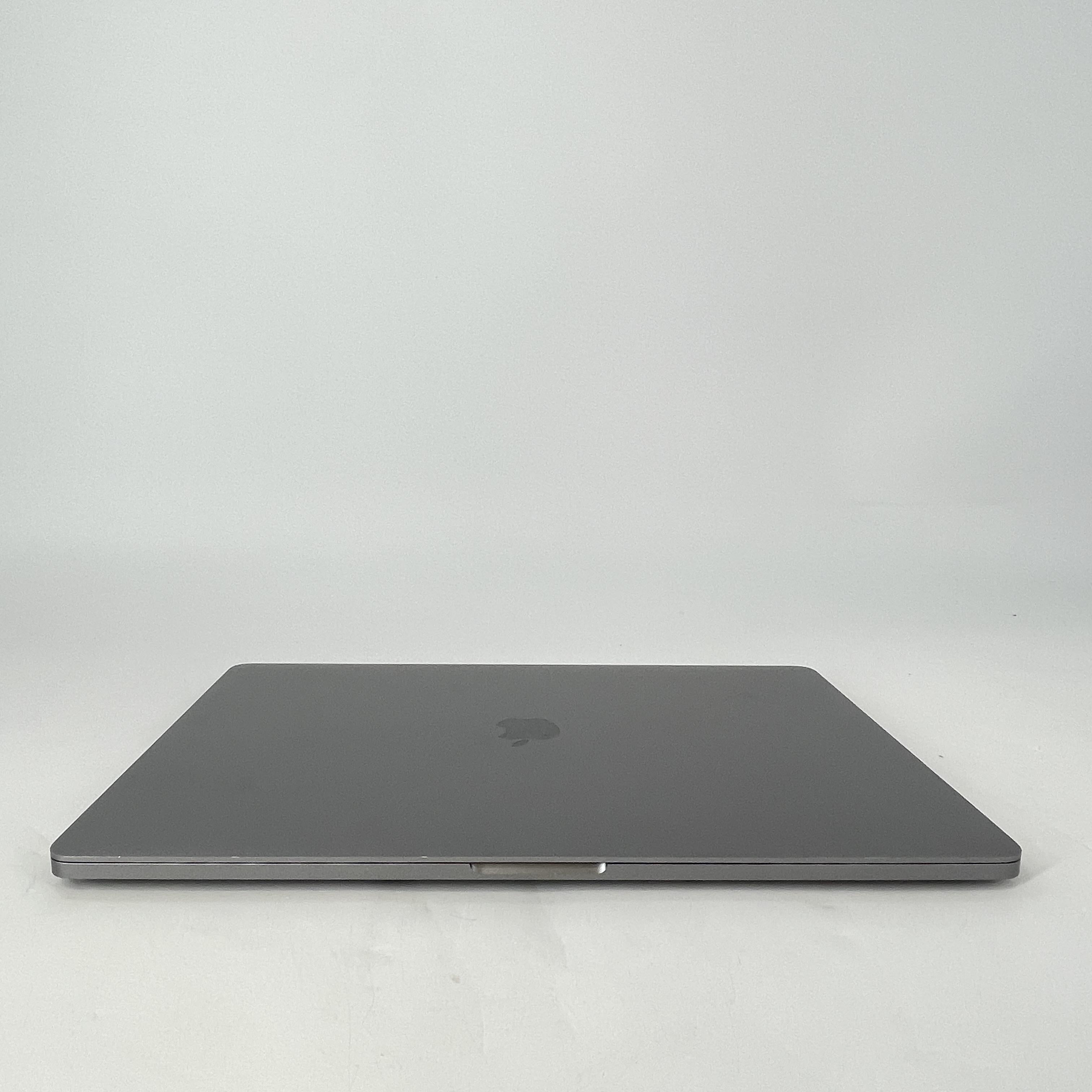 Apple MacBook Pro 16 Touch Bar 2019 Silver 2.4 GHz Intel Core i9 9th Gen. 32GB RAM 1TB Solid State Drive AMD Radeon Pro 5500M 8 GB