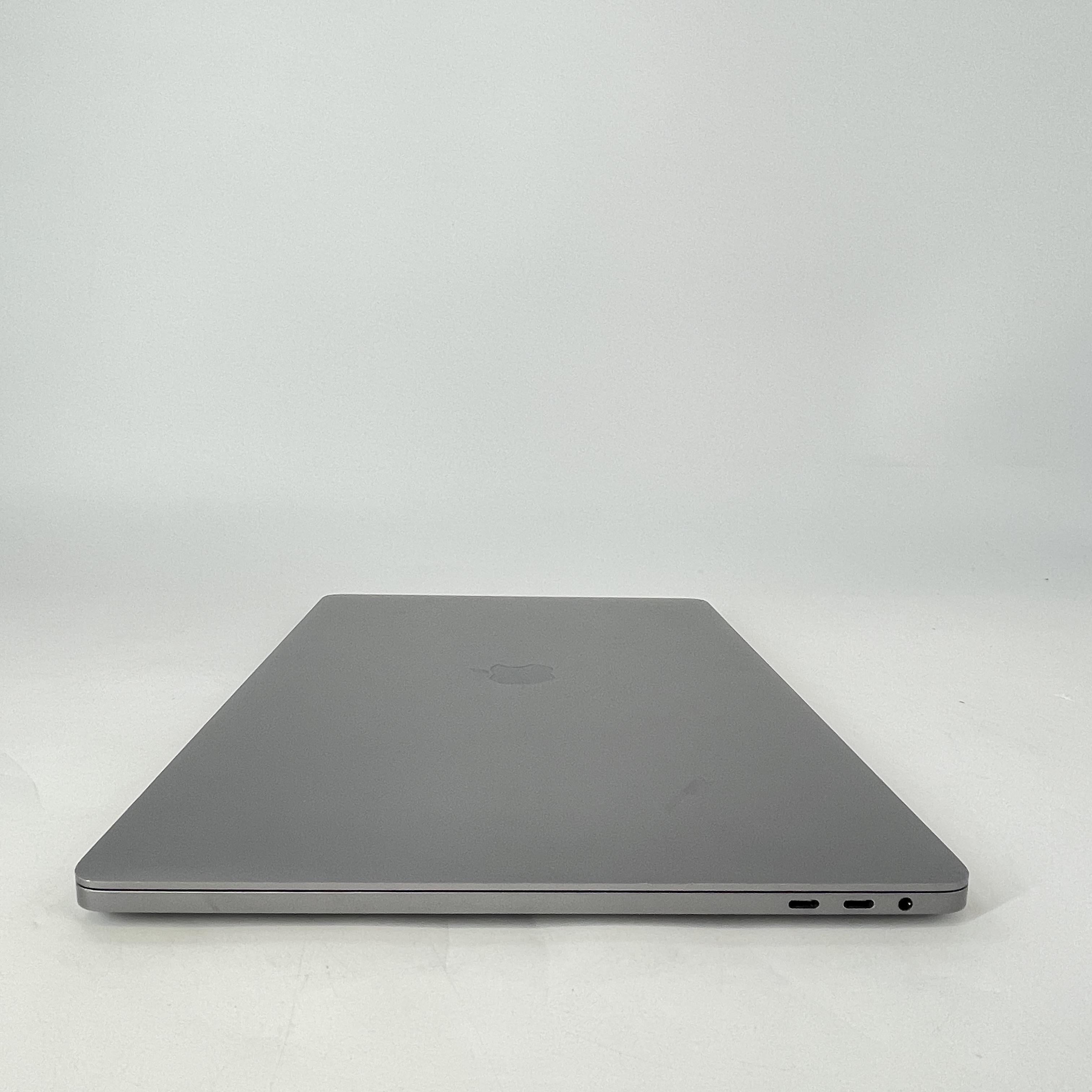 Apple MacBook Pro 16 Touch Bar 2019 Silver 2.4 GHz Intel Core i9 9th Gen. 32GB RAM 1TB Solid State Drive AMD Radeon Pro 5500M 8 GB