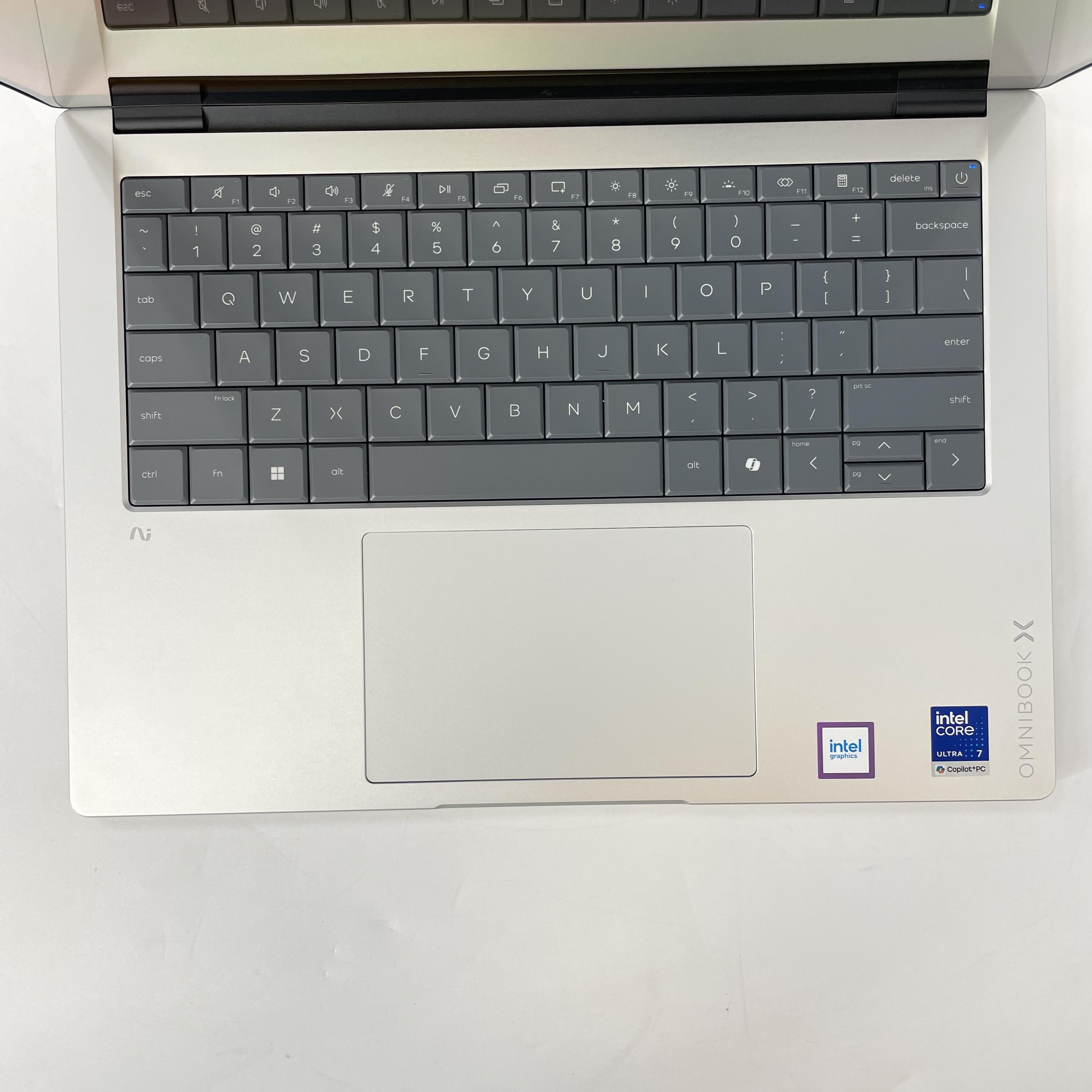 HP OmniBook X 14 Silver 1.9 GHz Intel Core Ultra 7 Series 2 24GB RAM 1TB Solid State Drive