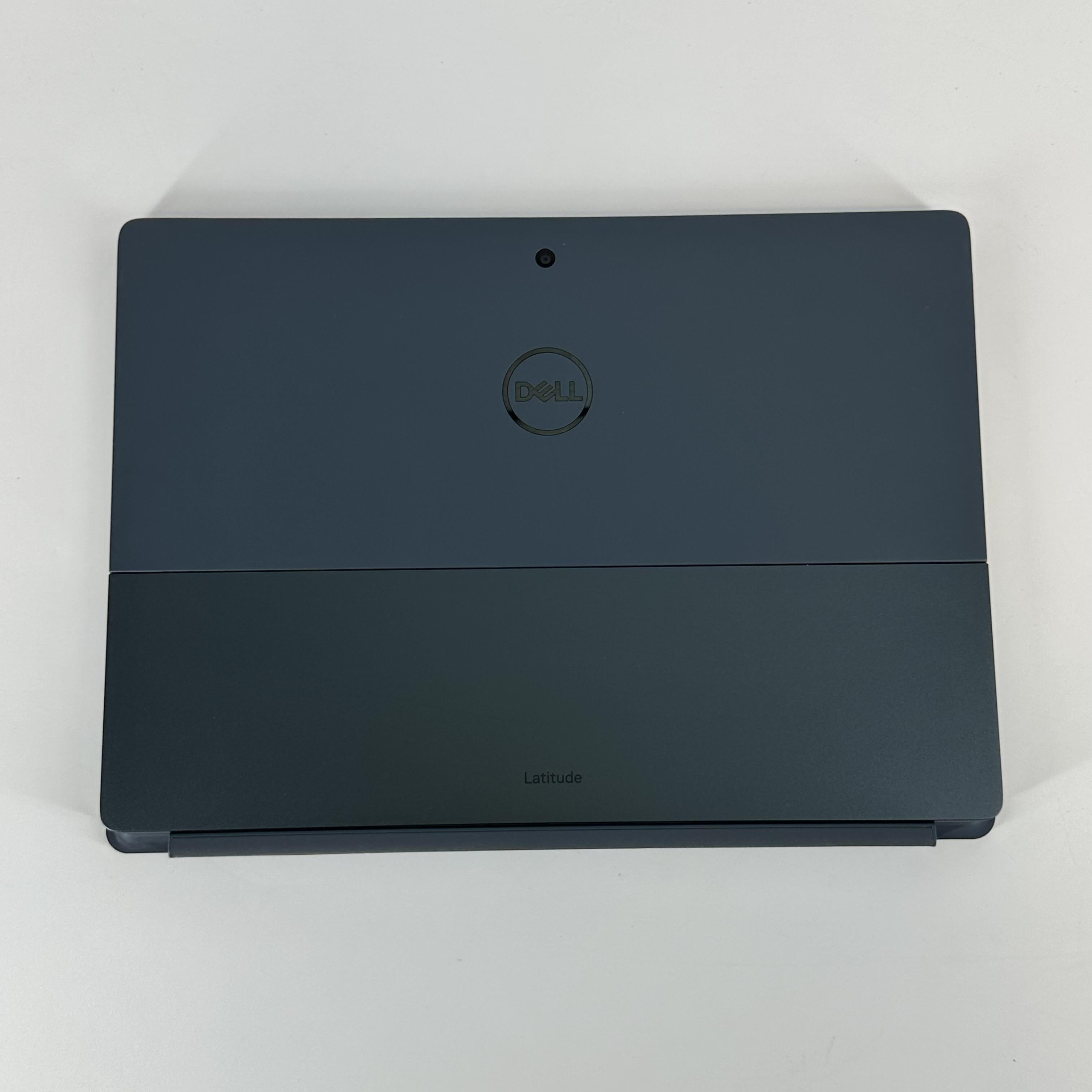 Dell Latitude 7350 (Detachable) 13.3 Blue 3.8 GHz Intel Core Ultra 7 32GB RAM 256GB Solid State Drive