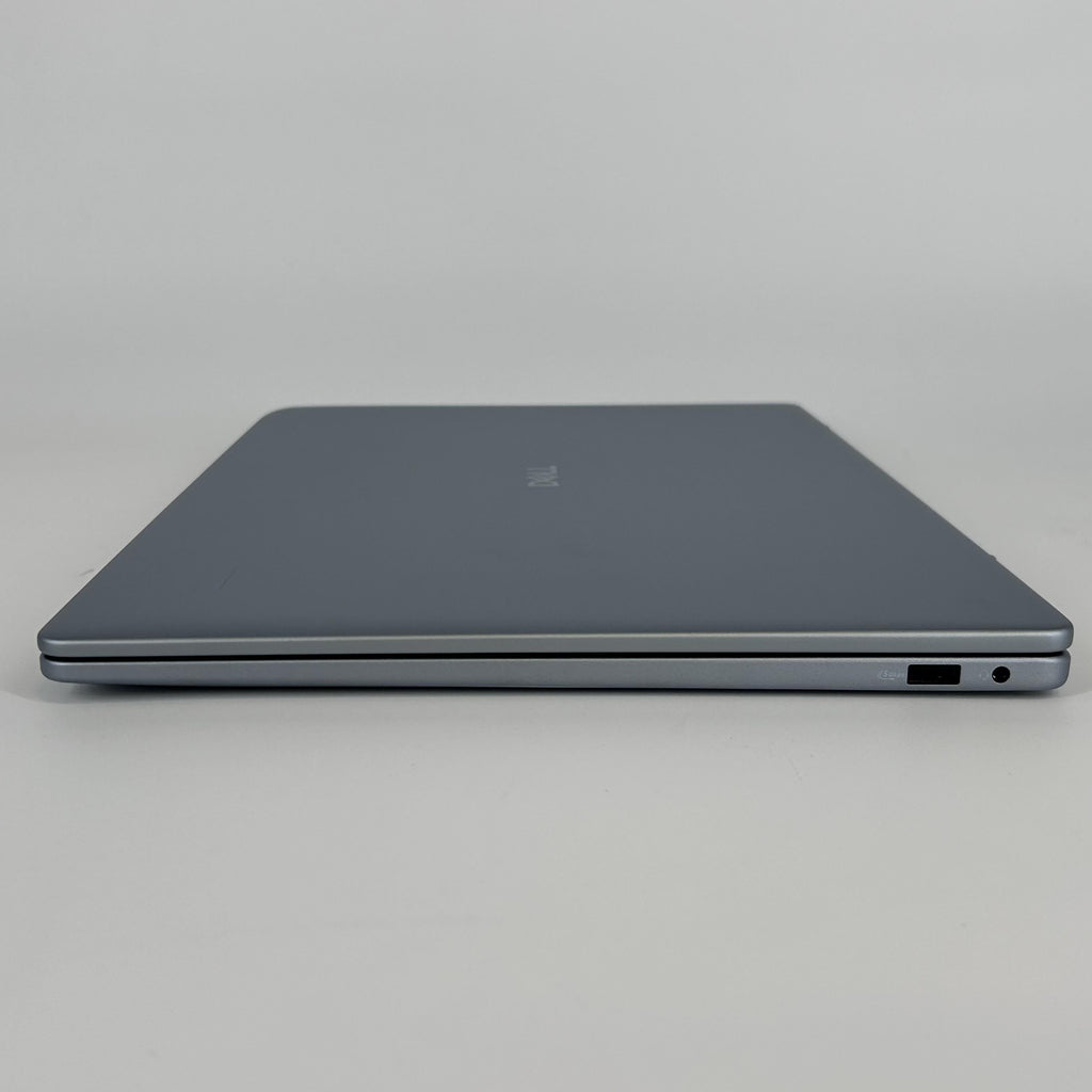 Dell 16 Plus DB16250 Platinum Silver 3.3 GHz Intel Core Ultra 9 Series 2 32GB RAM 2TB Solid State Drive