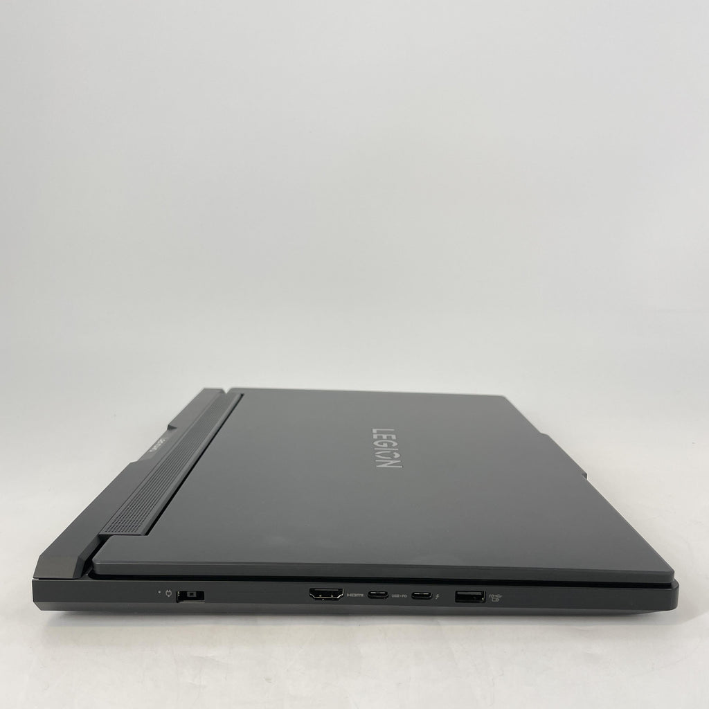 Lenovo Legion Pro 7i Gen 10 16 Black 2.7 GHz Intel Core Ultra 9 Series 2 64GB RAM 4TB Solid State Drive None Solid State Drive NVIDIA GeForce RTX 5080 16 GB