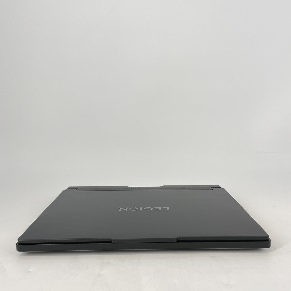 Lenovo Legion Pro 7i Gen 10 16 Black 2.7 GHz Intel Core Ultra 9 Series 2 64GB RAM 4TB Solid State Drive None Solid State Drive NVIDIA GeForce RTX 5080 16 GB