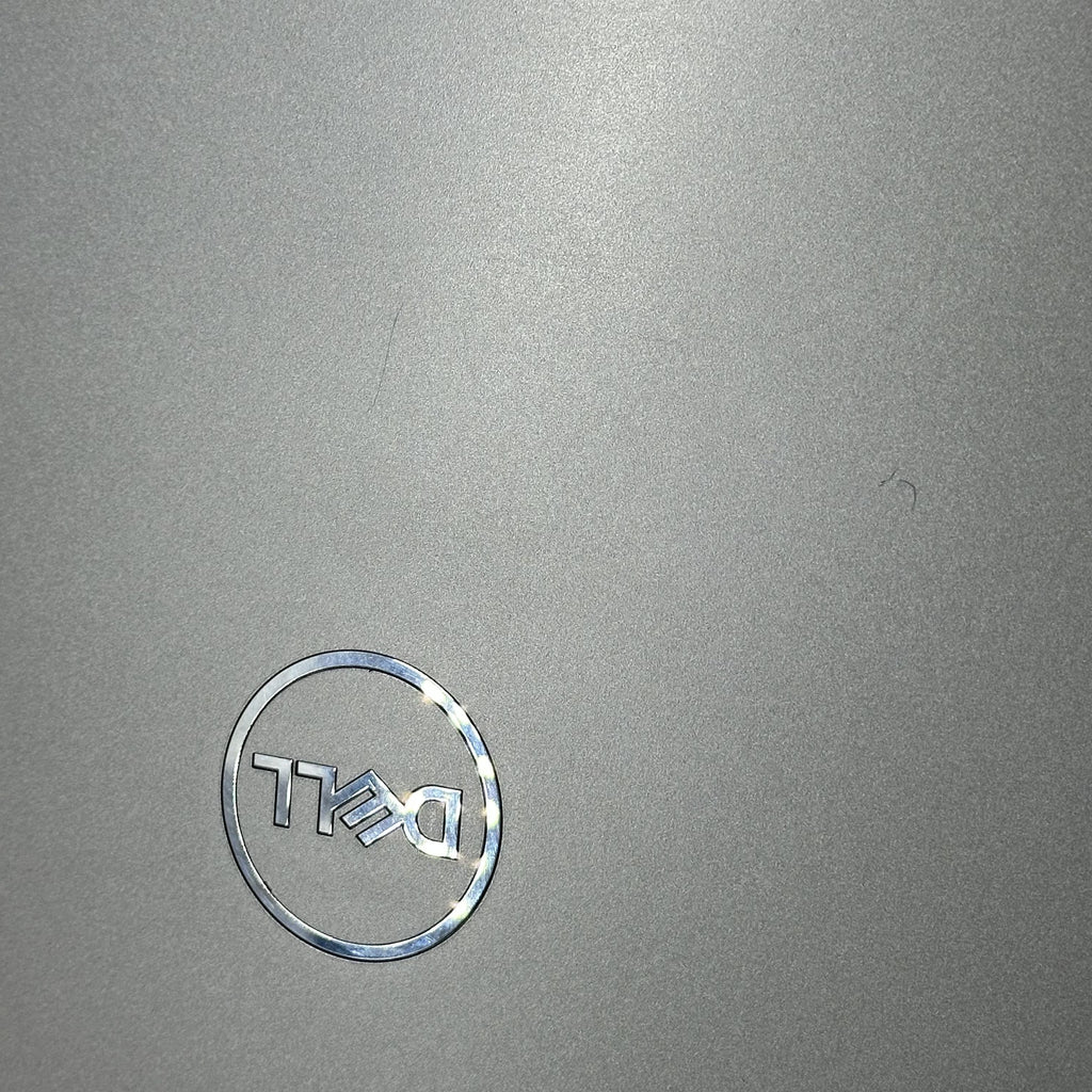 Dell Latitude 5540 15.6 Gray 1.7 GHz Intel Core i7 13th Gen. 16GB RAM 512GB Solid State Drive