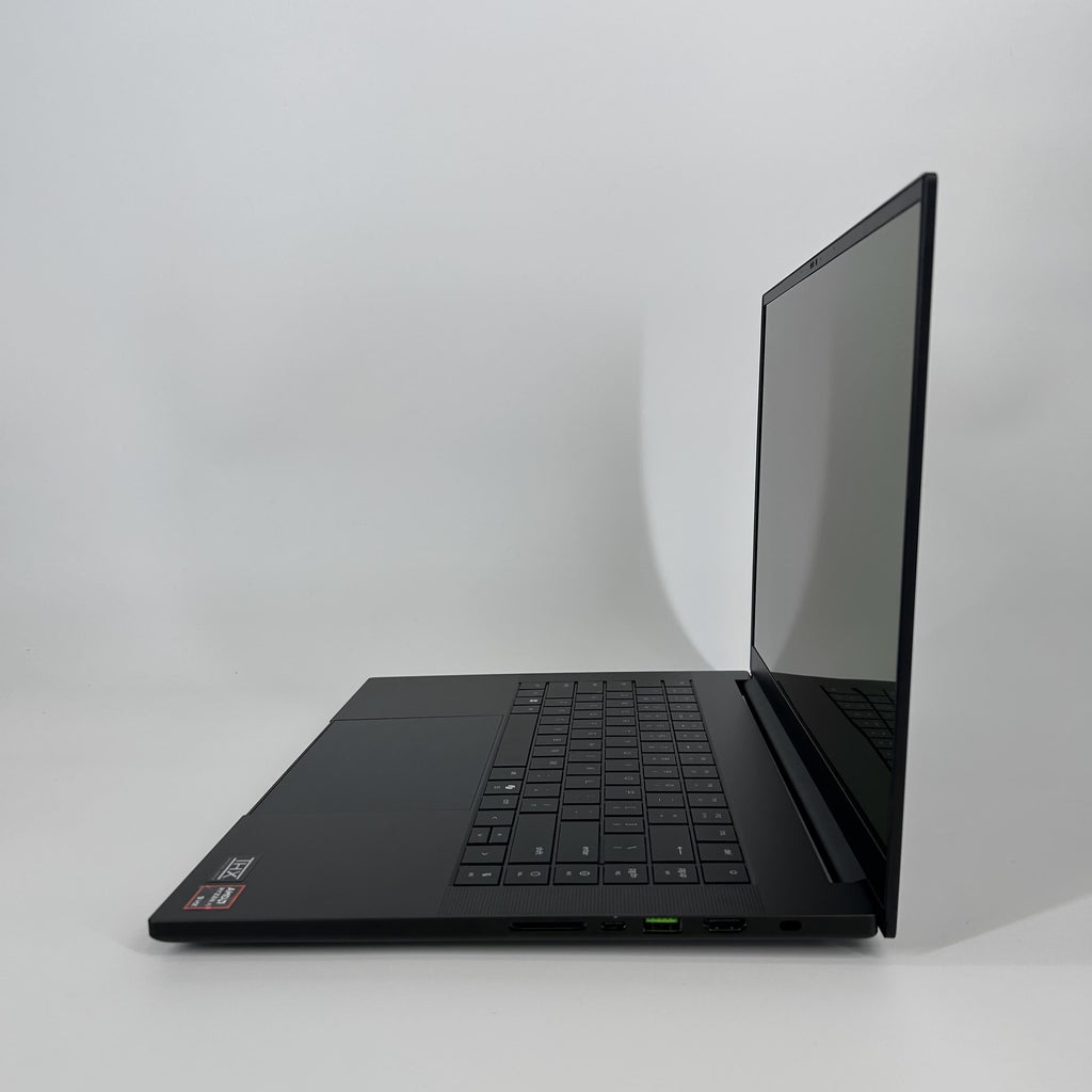 Razer Blade 16 2025 Black 2.0 GHz AMD Ryzen AI 9 HX 370 64GB RAM 2TB Solid State Drive 2TB Solid State Drive NVIDIA GeForce RTX 5090 24 GB