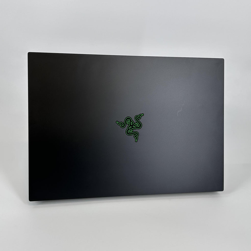 Razer Blade 16 2025 Black 2.0 GHz AMD Ryzen AI 9 HX 370 64GB RAM 2TB Solid State Drive 2TB Solid State Drive NVIDIA GeForce RTX 5090 24 GB