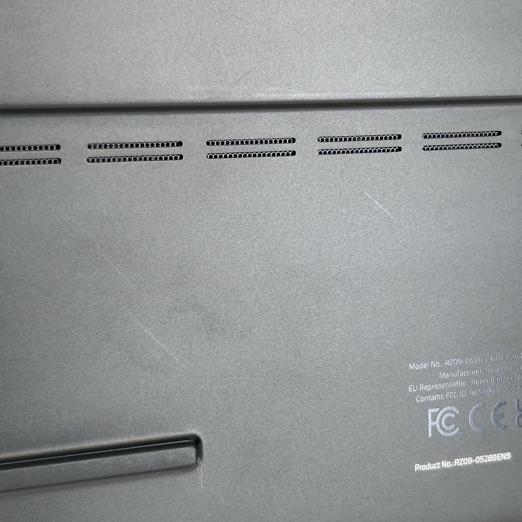 Razer Blade 16 2025 Black 2.0 GHz AMD Ryzen AI 9 HX 370 64GB RAM 2TB Solid State Drive 2TB Solid State Drive NVIDIA GeForce RTX 5090 24 GB