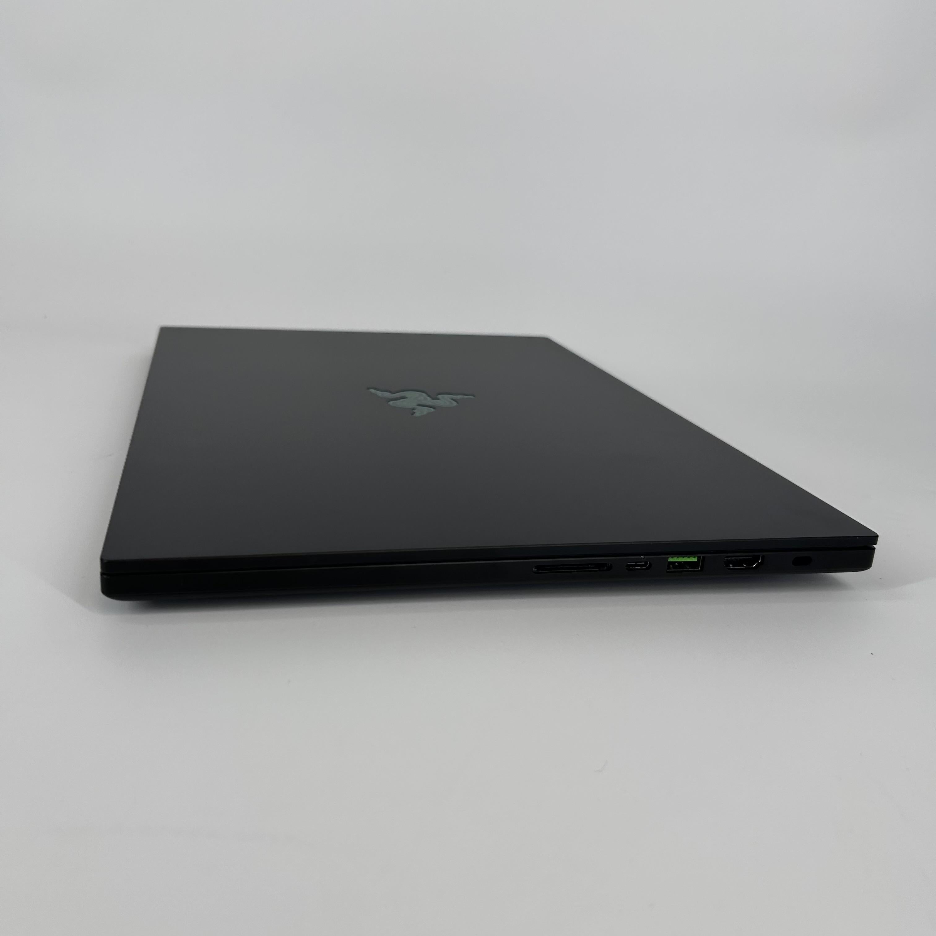 Razer Blade 16 2025 Black 2.0 GHz AMD Ryzen AI 9 HX 370 64GB RAM 2TB Solid State Drive 2TB Solid State Drive NVIDIA GeForce RTX 5090 24 GB