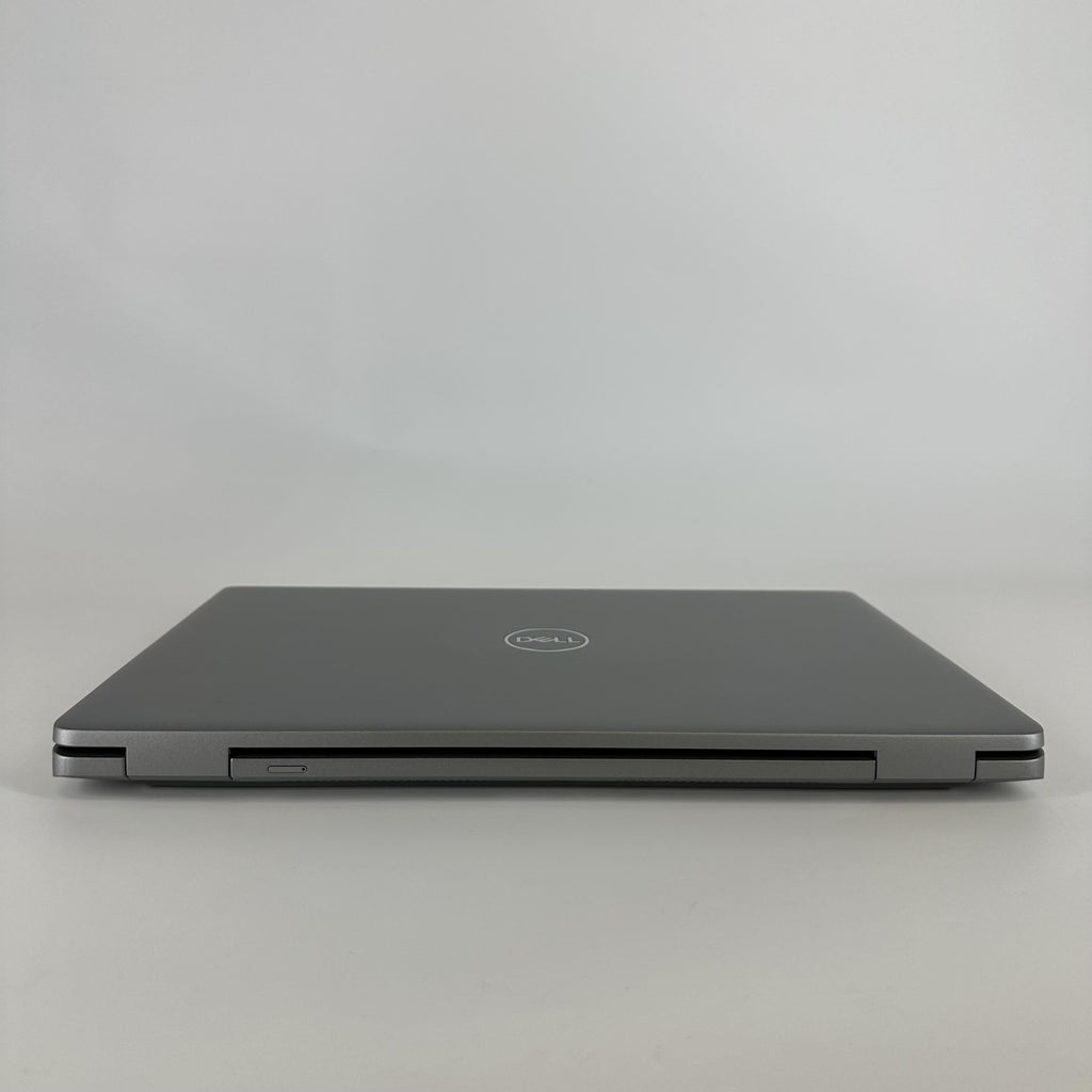 Dell Latitude 5540 15.6 Silver 1.9 GHz Intel Core i7 13th Gen. 16GB RAM 512GB Solid State Drive