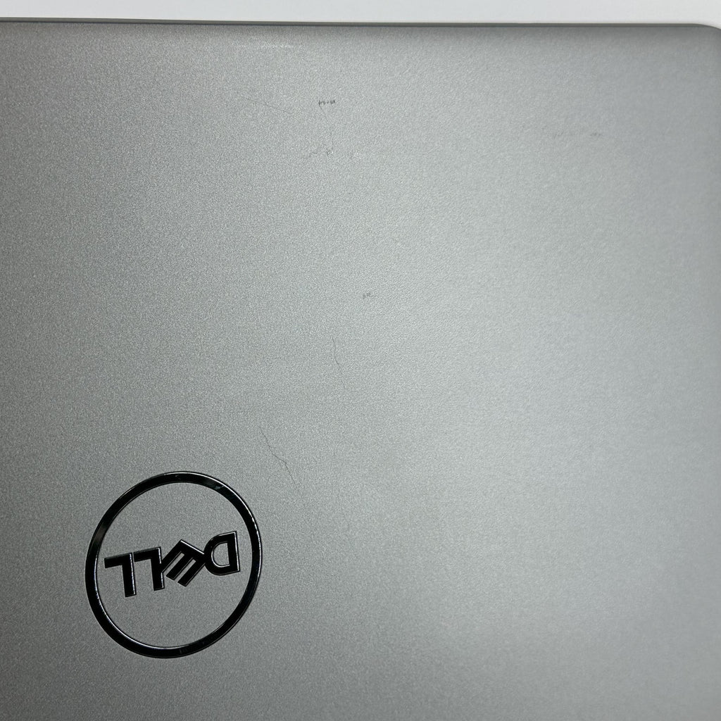 Dell Latitude 5540 15.6 Silver 1.9 GHz Intel Core i7 13th Gen. 16GB RAM 512GB Solid State Drive