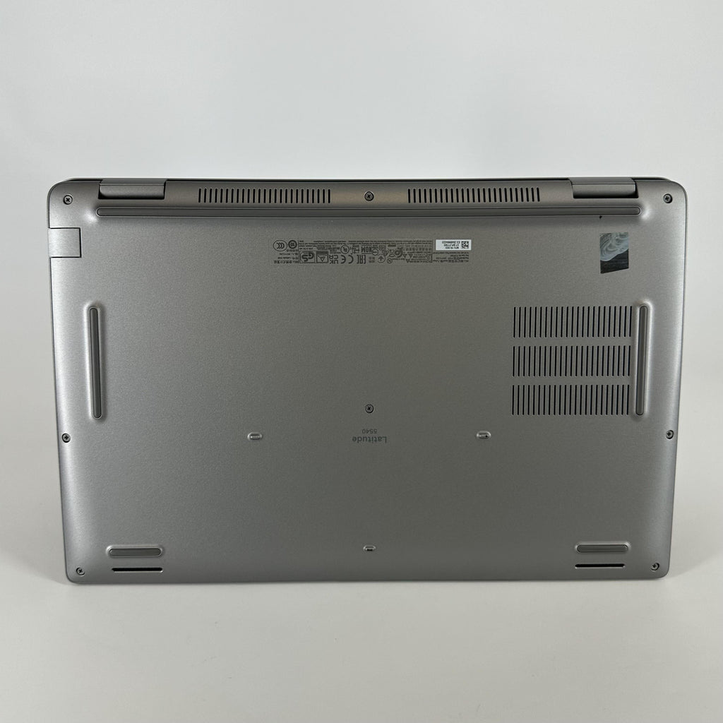 Dell Latitude 5540 15.6 Silver 1.9 GHz Intel Core i7 13th Gen. 16GB RAM 512GB Solid State Drive
