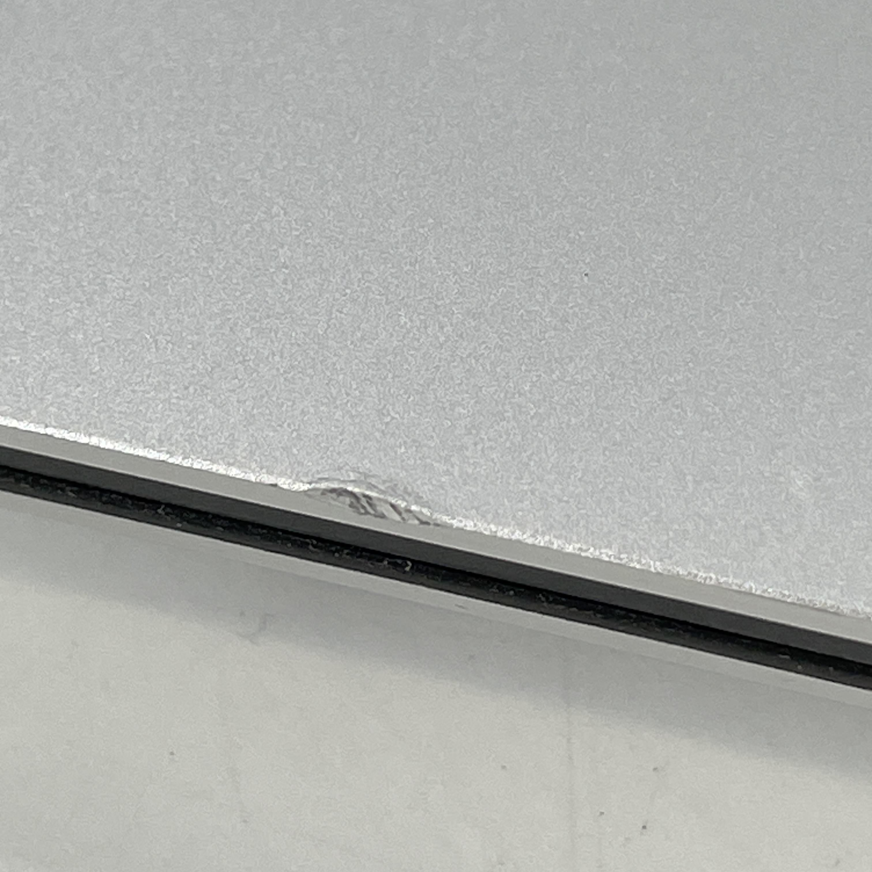 Dell XPS 15 9530 Silver 2.4 GHz Intel Core i7 13th Gen. 32GB RAM 512GB Solid State Drive Intel Arc A370M 4 GB